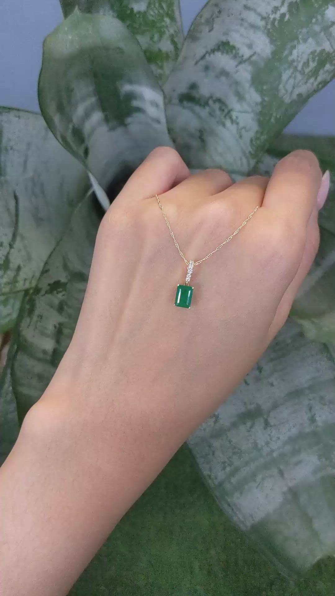 1.22 Ct. Emerald and Natural Diamond Pave Necklace, 14K Yellow Gold Size Video