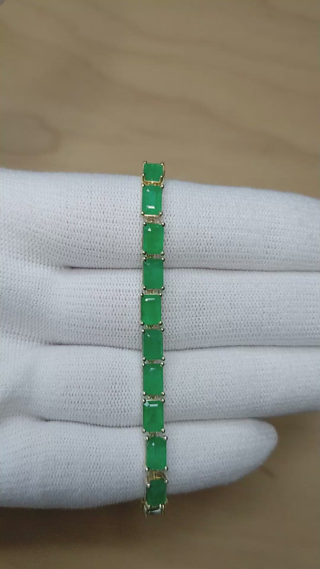 13.74 Ct.Tw.Total Carat Weight Emerald Tennis/Line Bracelet, 14K Yellow Gold Size Video