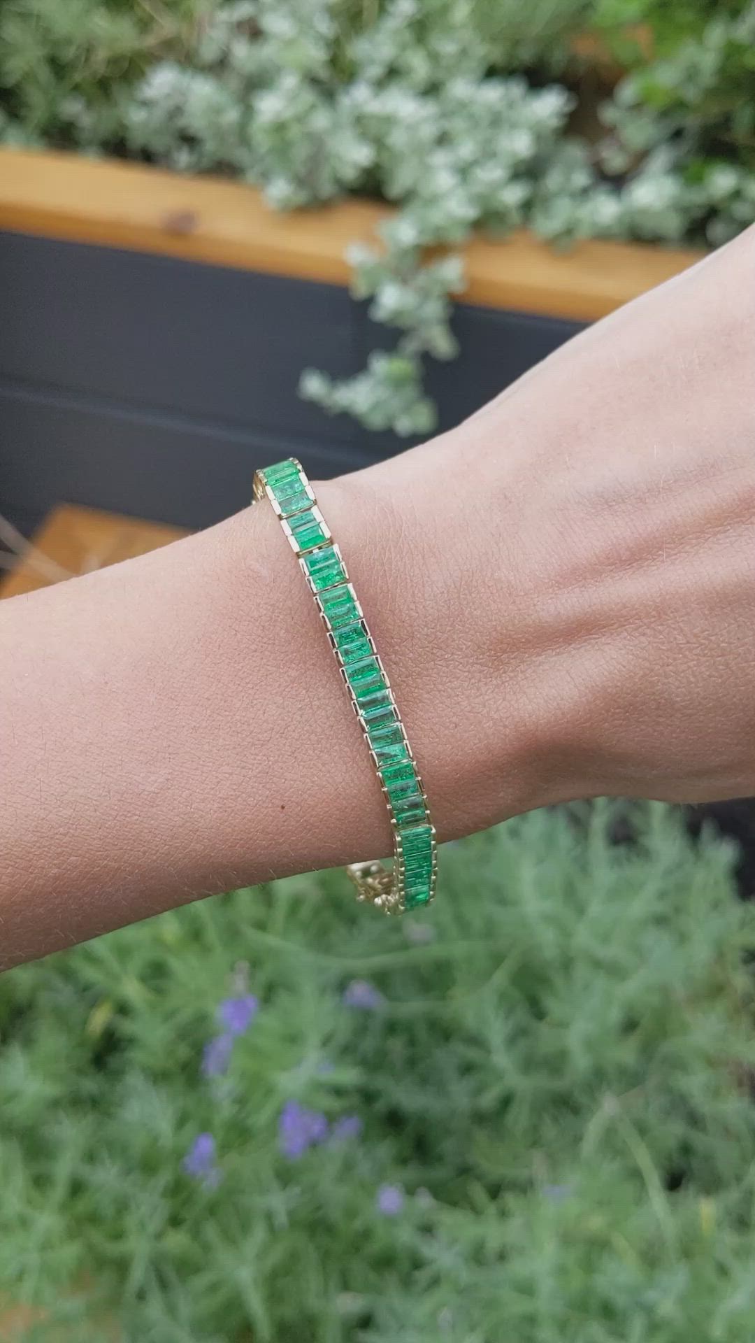 9.69 Ct.Tw.Total Carat Weight Emerald Tennis/Line Bracelet, 14K Yellow Gold Size Video