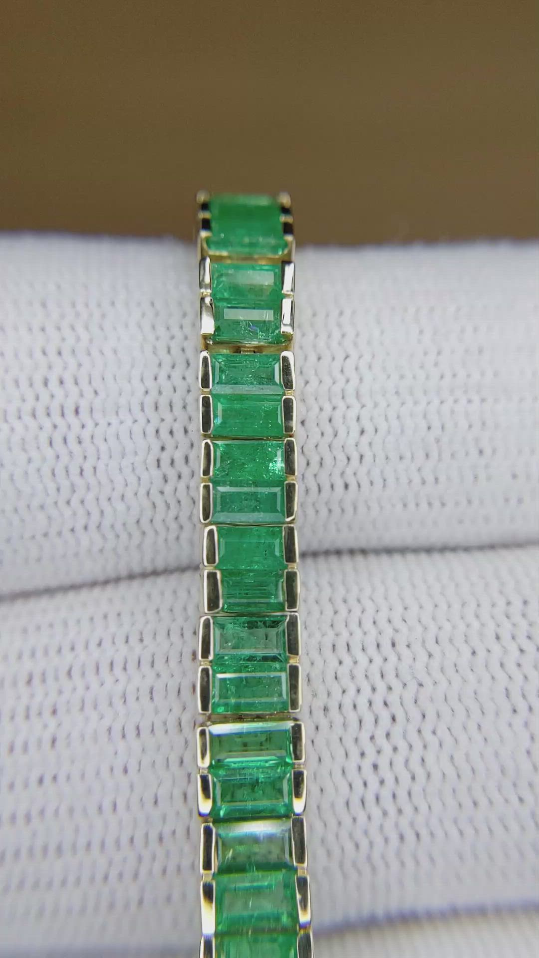 9.69 Ct.Tw.Total Carat Weight Emerald Tennis/Line Bracelet, 14K Yellow Gold Size Video