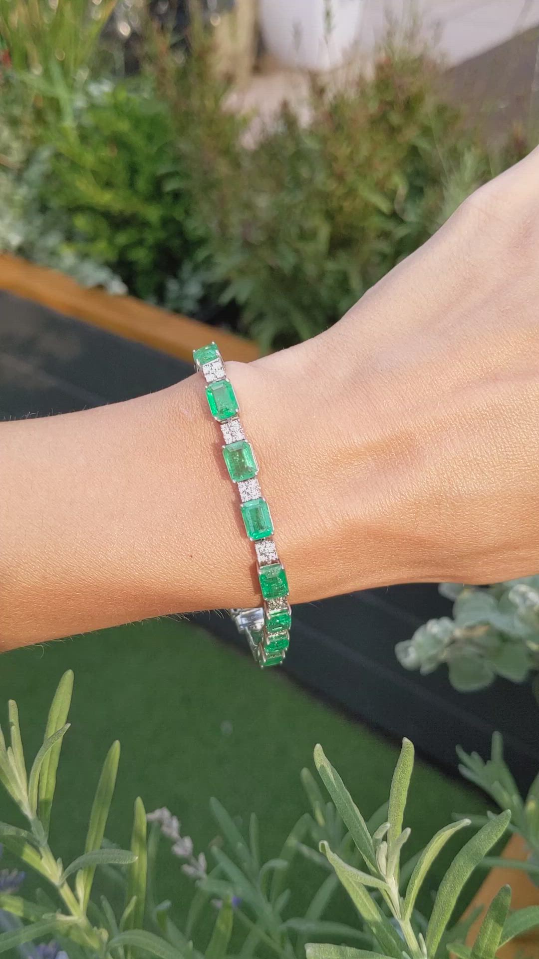15.90 Ct.Tw.Total Carat Weight Emerald and Natural Diamond Pave Bracelet, 14K Yellow Gold Size Video