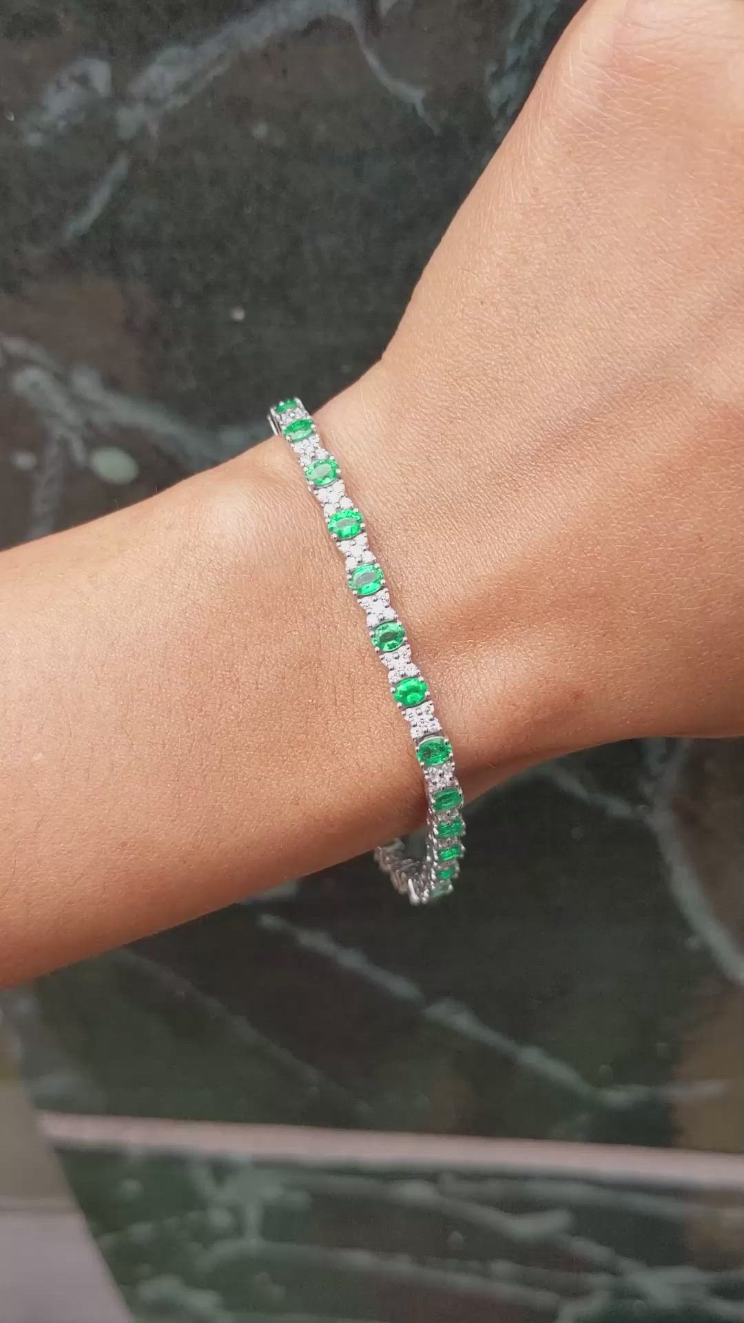 7.63&nbsp;Ct.Tw.Total Carat Weight Emerald and Natural Diamond Tennis/Line Bracelet, Platinum 600 Size Video