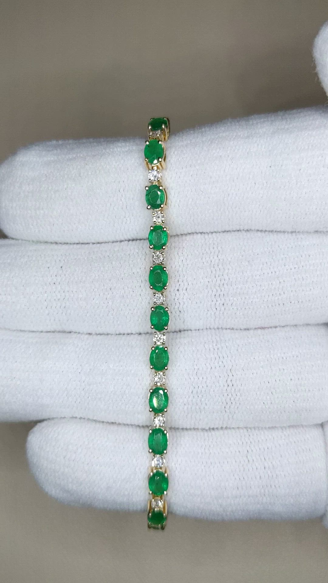 4.83&nbsp;Ct.Tw.Total Carat Weight Emerald and Natural Diamond Tennis/Line Bracelet, 14K Yellow Gold Size Video