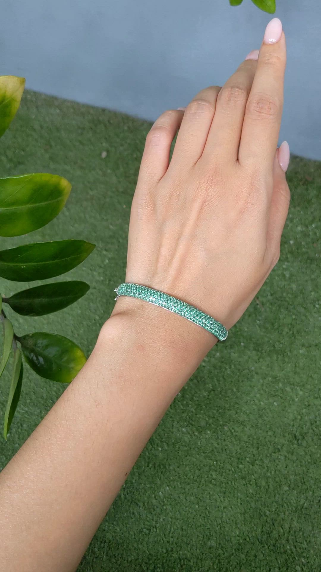 3.81 Ct.Tw.Total Carat Weight Emerald Bangle Bracelet, 14K White Gold Size Video