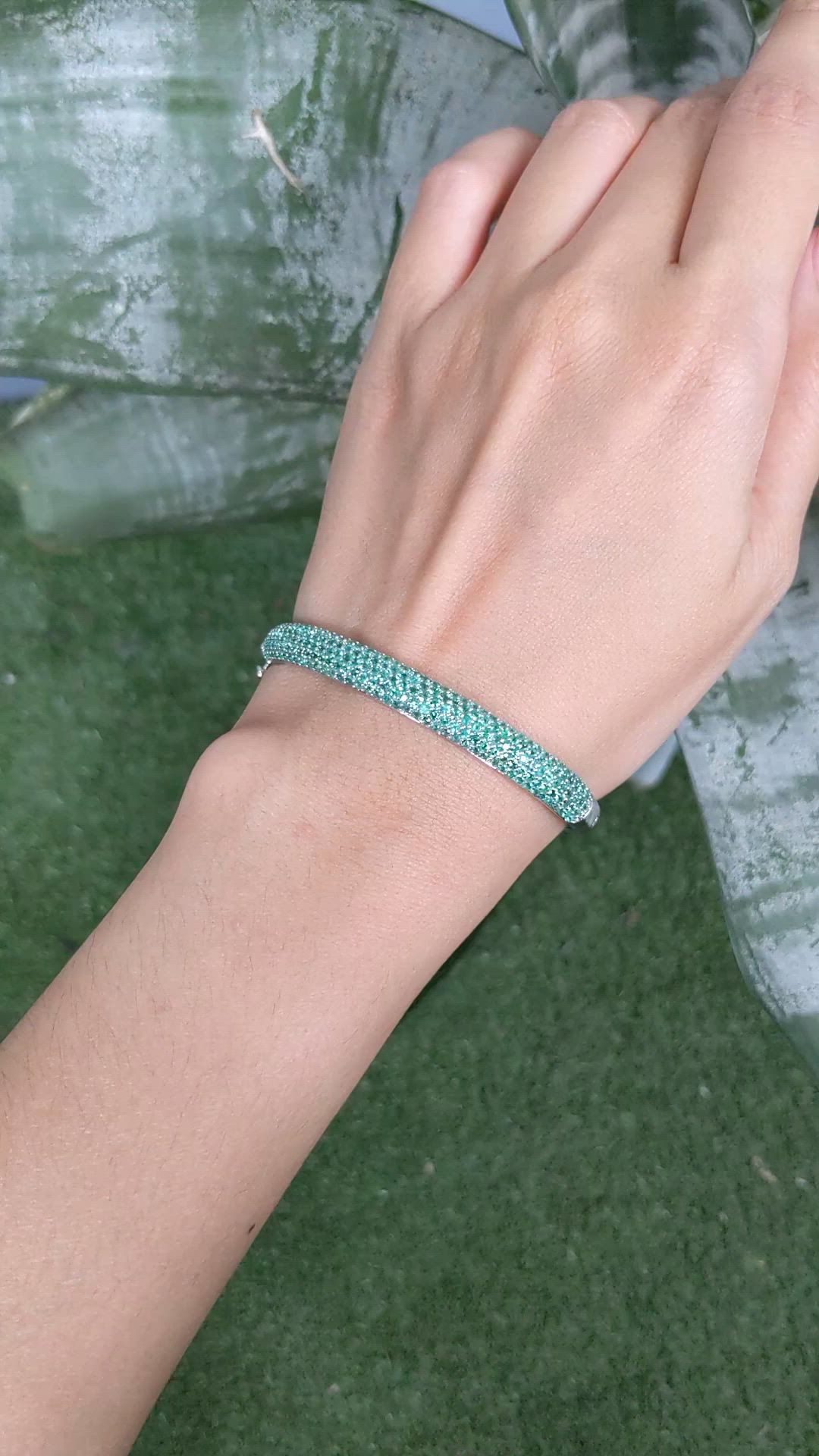 3.81 Ct.Tw.Total Carat Weight Emerald Bangle Bracelet, 14K White Gold Size Video