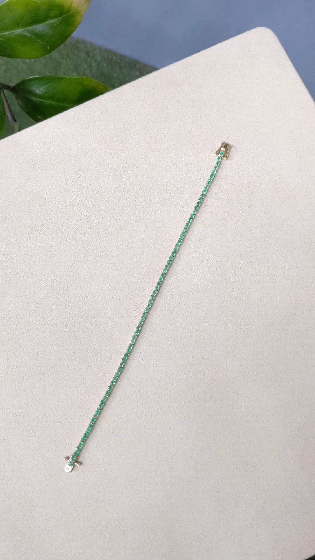 2.73 Ct.Tw.Total Carat Weight Emerald Tennis/Line Bracelet, 14K Yellow Gold Size Video
