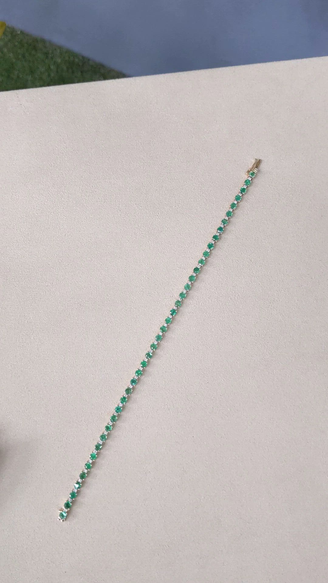 4.64&nbsp;Ct.Tw.Total Carat Weight Emerald and Natural Diamond Tennis/Line Bracelet, 14K Yellow Gold Size Video