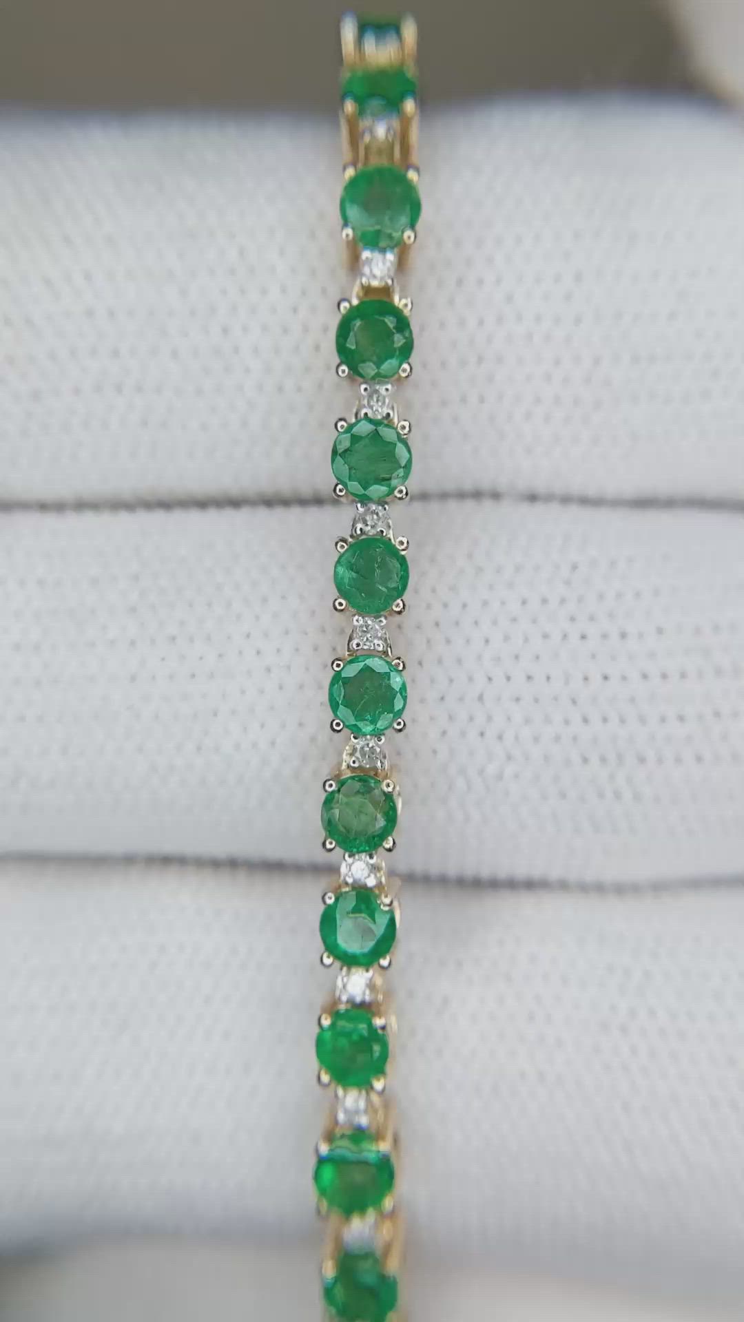 4.64&nbsp;Ct.Tw.Total Carat Weight Emerald and Natural Diamond Tennis/Line Bracelet, 14K Yellow Gold Size Video