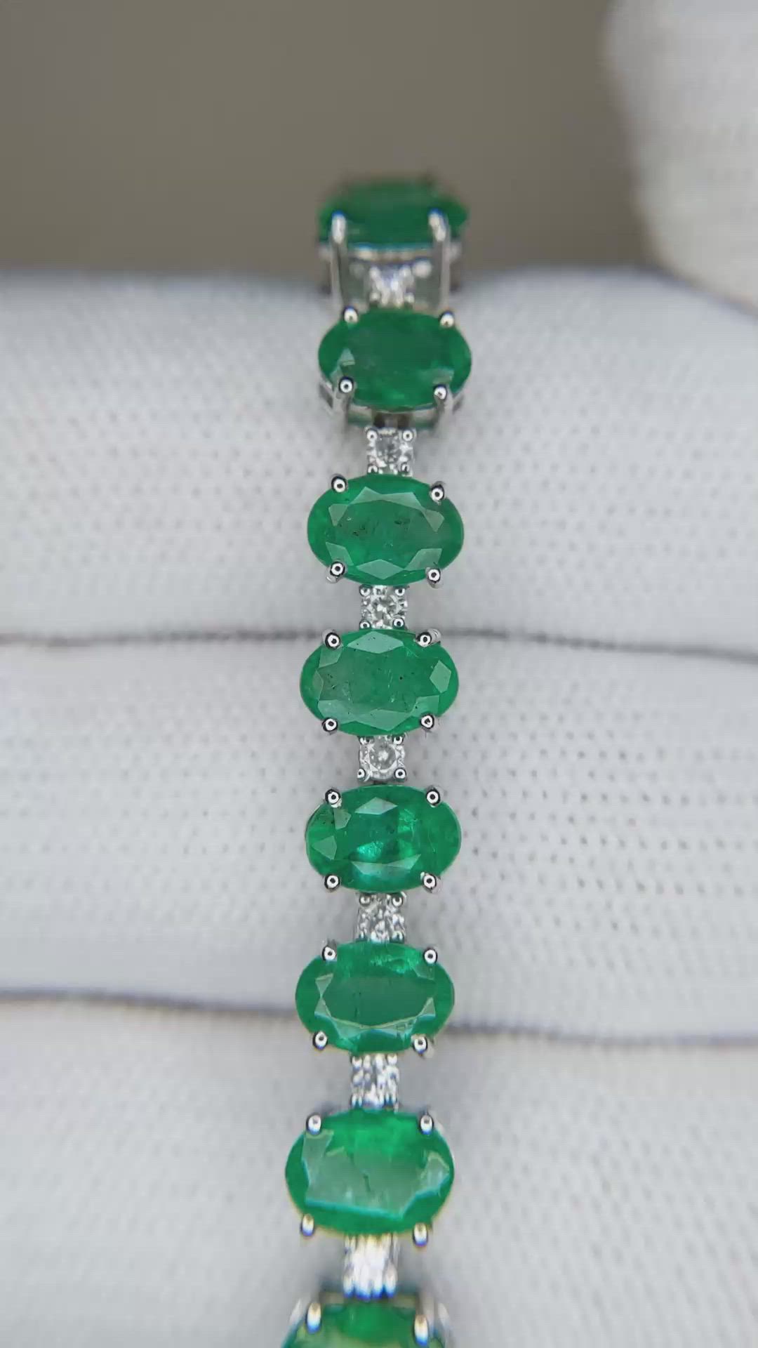 14.25 Ct.Tw.Total Carat Weight Emerald and Natural Diamond Solitaire Bracelet, 14K White Gold Size Video