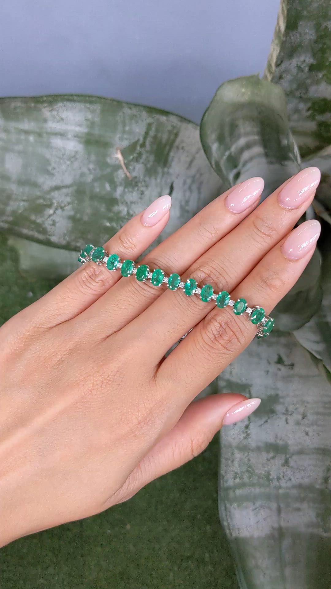 14.25 Ct.Tw.Total Carat Weight Emerald and Natural Diamond Solitaire Bracelet, 14K White Gold Size Video
