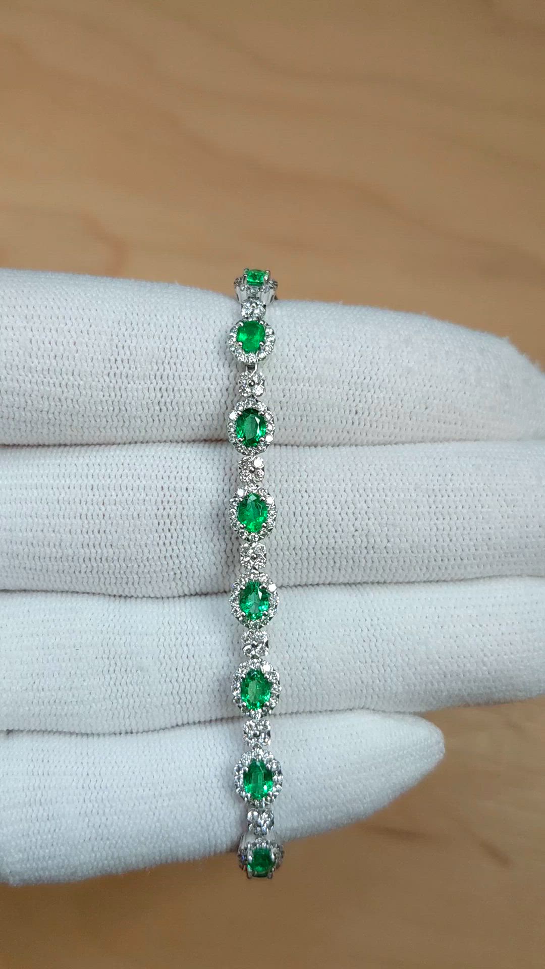 3.11 Ct.Tw.Total Carat Weight Emerald and Natural Diamond Tennis/Line Bracelet, Platinum 600 Size Video