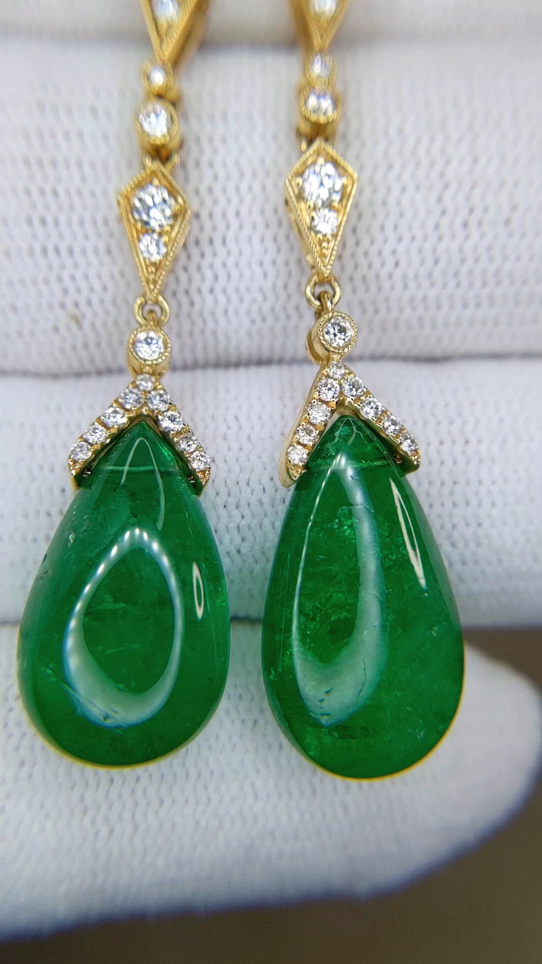 18.72&nbsp;Ct.Tw.Total Carat Weight Emerald and Natural Diamond Pave Earrings, 18K Yellow Gold Size Video