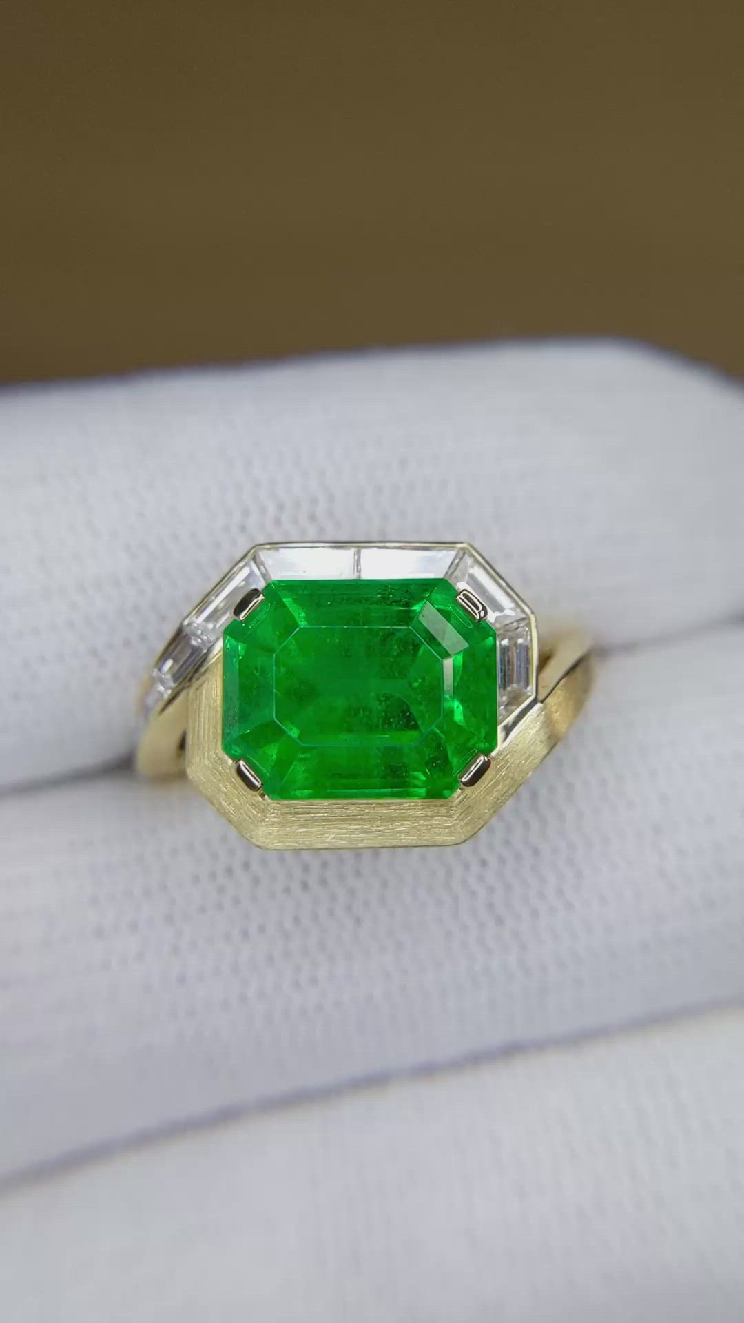 4.67 Ct. Emerald and Natural Diamond Accent Stones Ring, 18K Yellow Gold Size Video