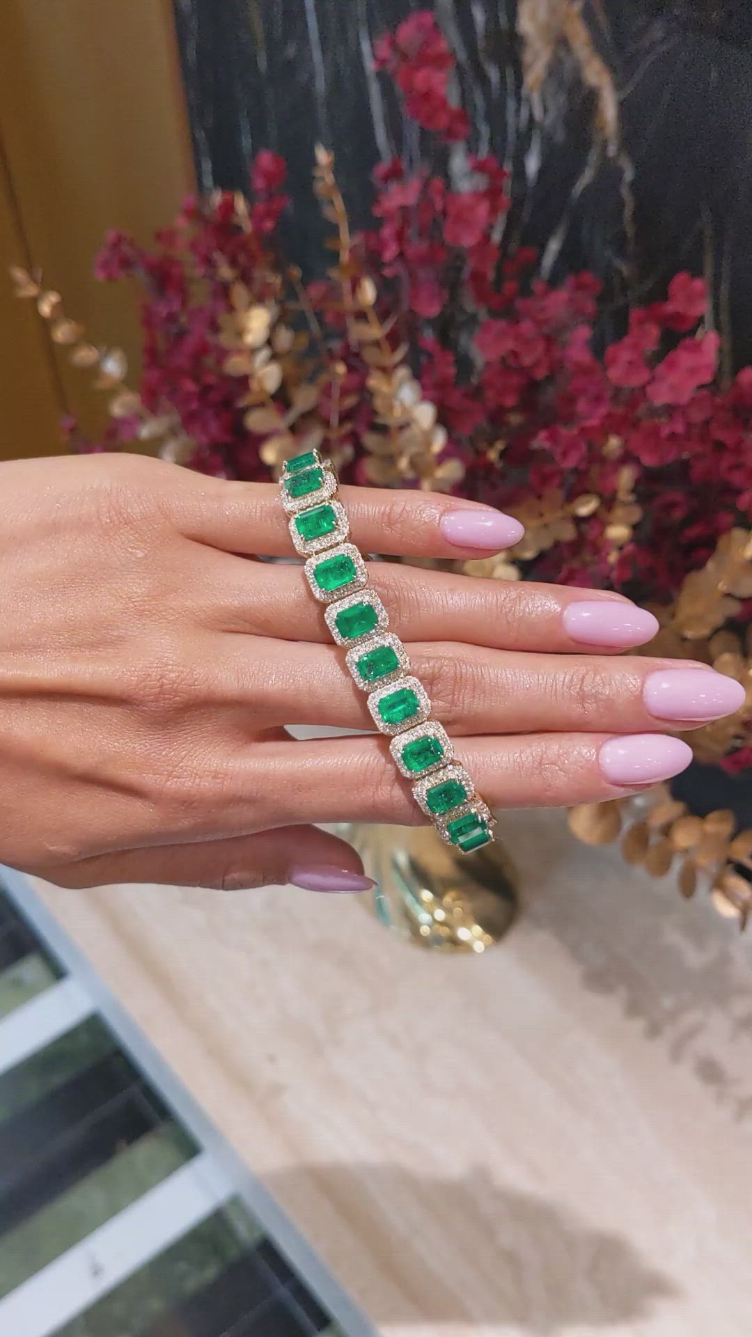 21.77&nbsp;Ct.Tw.Total Carat Weight Emerald and Natural Diamond Pave Bracelet, 14K Yellow Gold Size Video