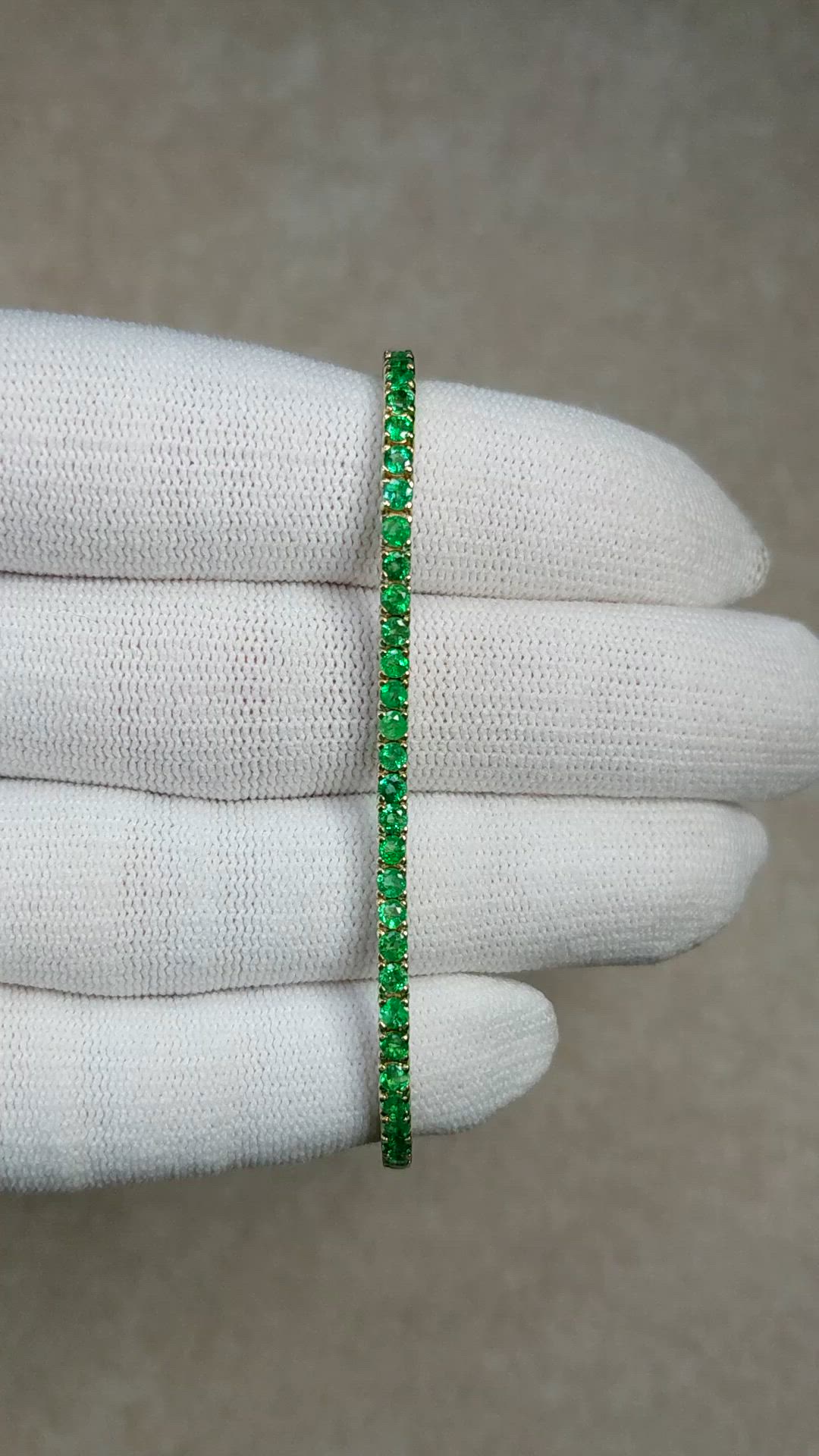 3.50&nbsp;Ct.Tw.Total Carat Weight Emerald Tennis/Line Bracelet, 14K Yellow Gold Size Video