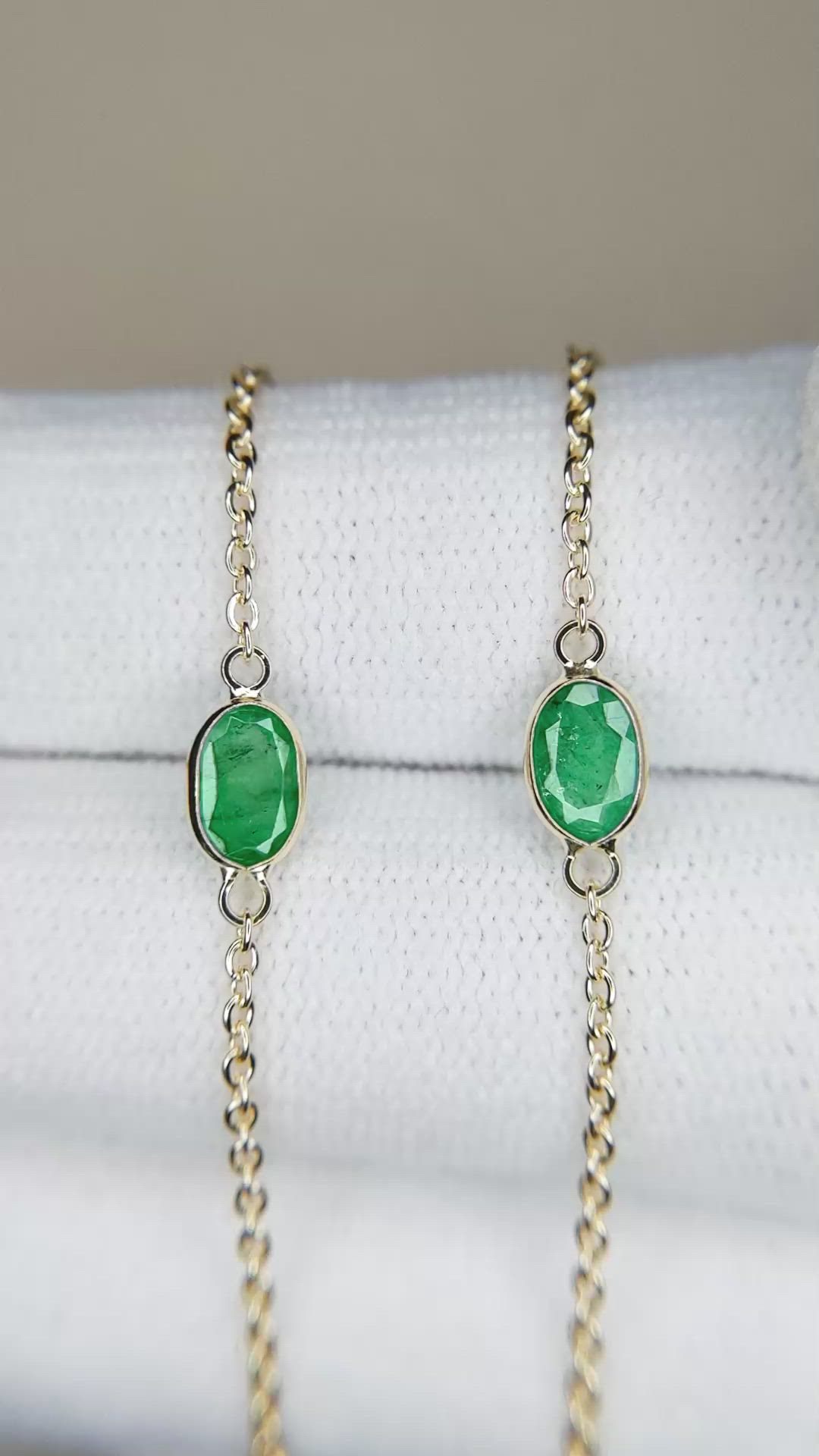 5.02 Ct. Emerald Bezel Necklace, 18K Yellow Gold Size Video