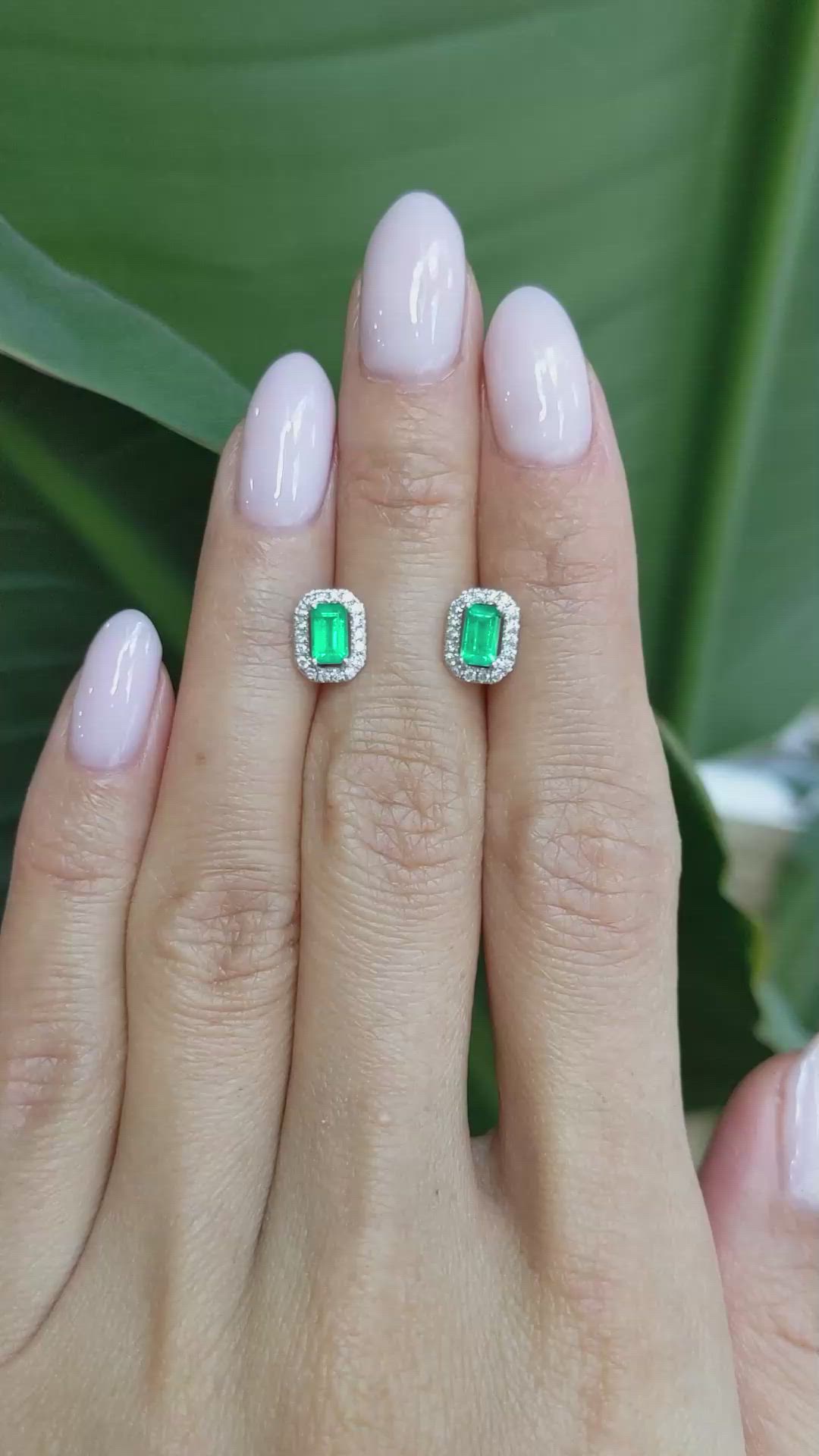 0.50&nbsp;Ct.Tw.Total Carat Weight Emerald and Natural Diamond Studs Earrings, 18K White Gold Size Video