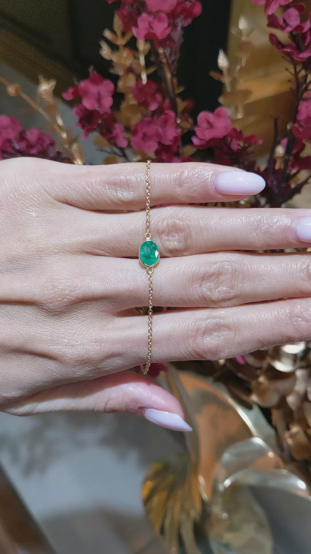 1.09 Ct.Tw.Total Carat Weight Emerald Bezel Bracelet, 18K Yellow Gold Size Video