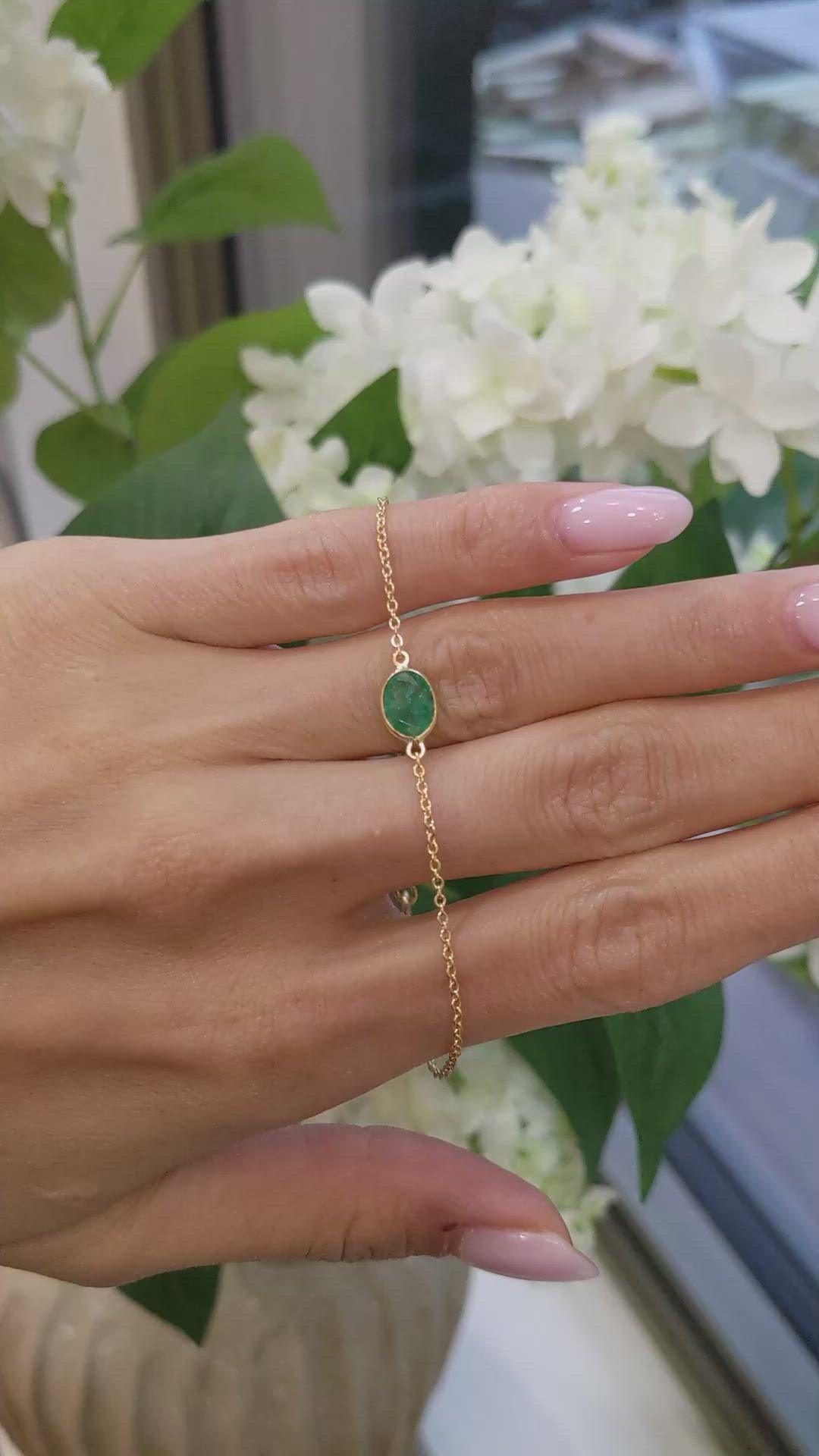 1.09 Ct.Tw.Total Carat Weight Emerald Bezel Bracelet, 18K Yellow Gold Size Video