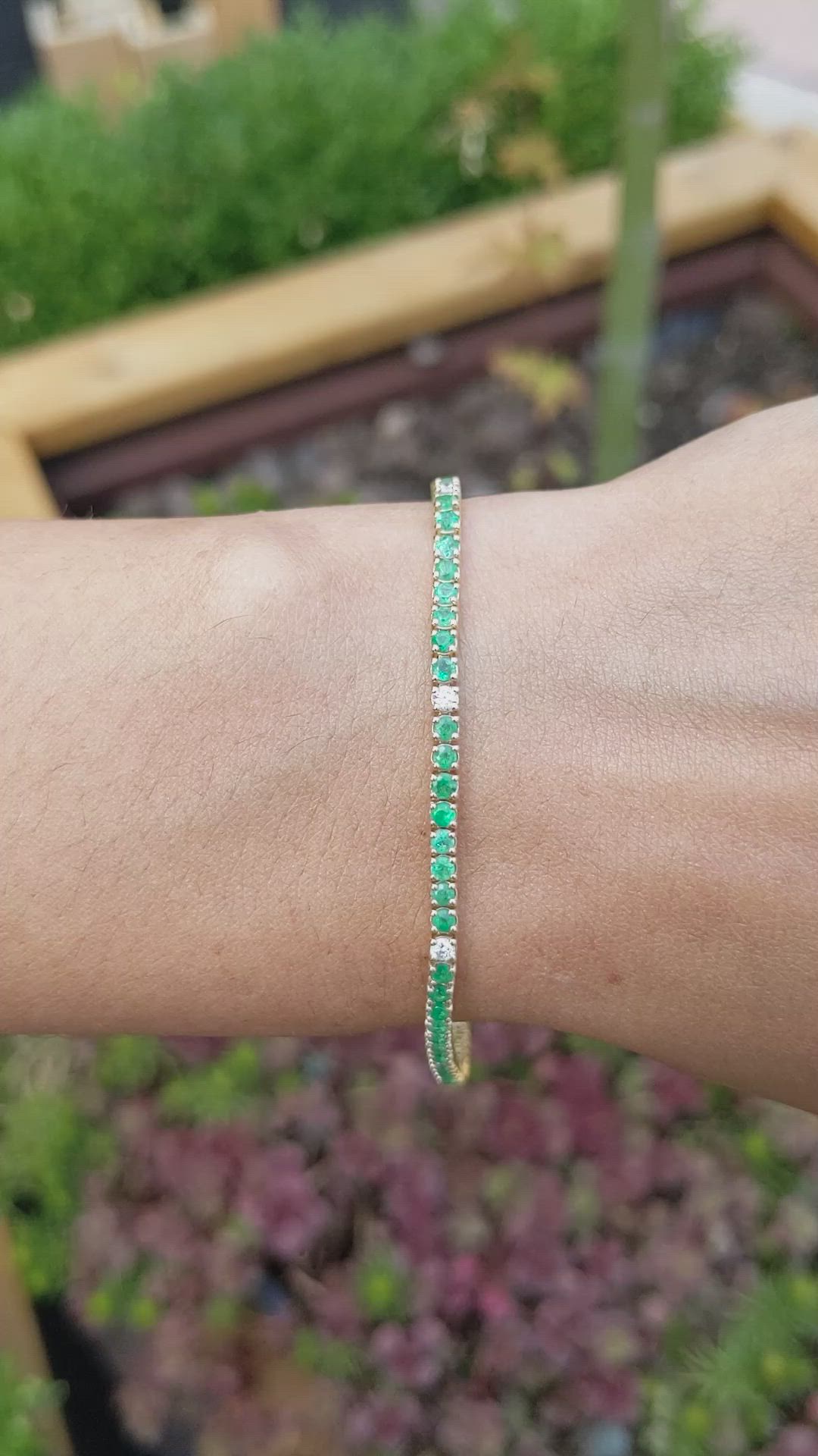 2.31 Ct.Tw.Total Carat Weight Emerald and Natural Diamond Tennis/Line Bracelet, 14K Yellow Gold Size Video