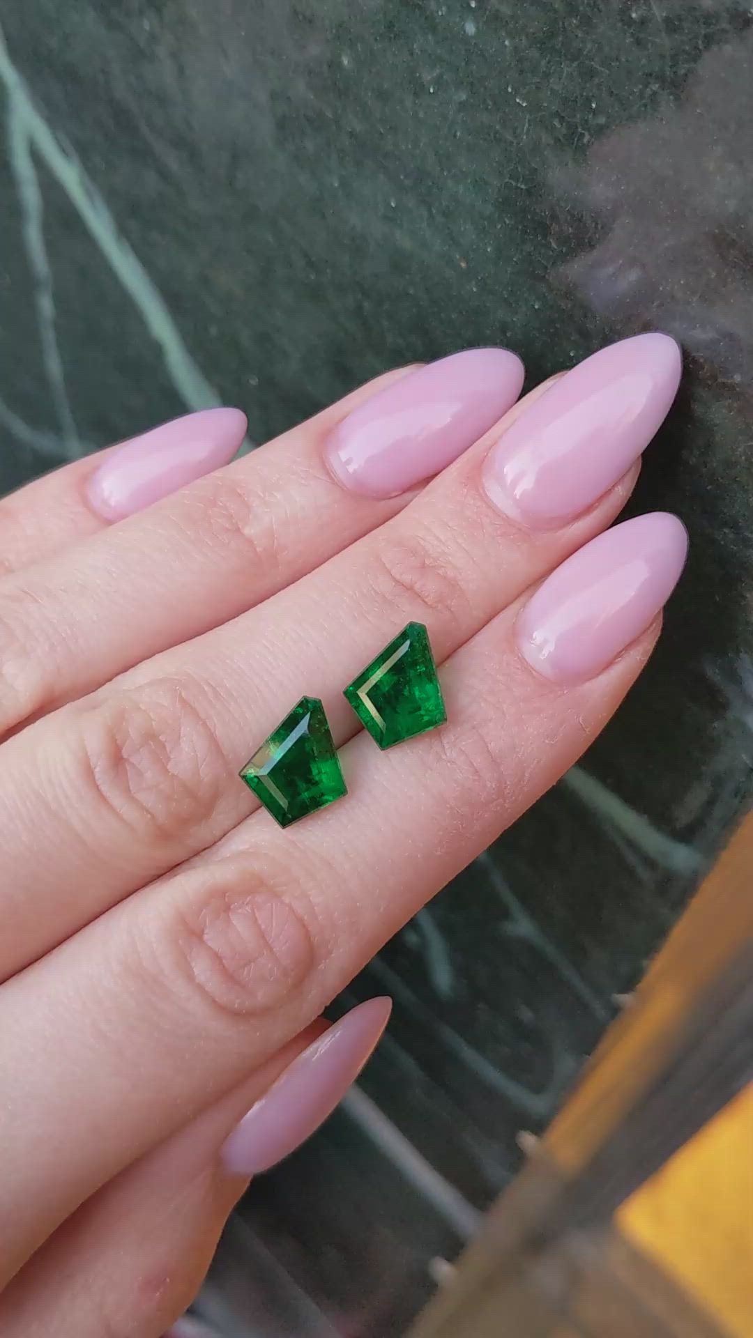 6.12&nbsp;Ct.Tw.Total Carat Weight Emerald Pair from Zambia Size Video