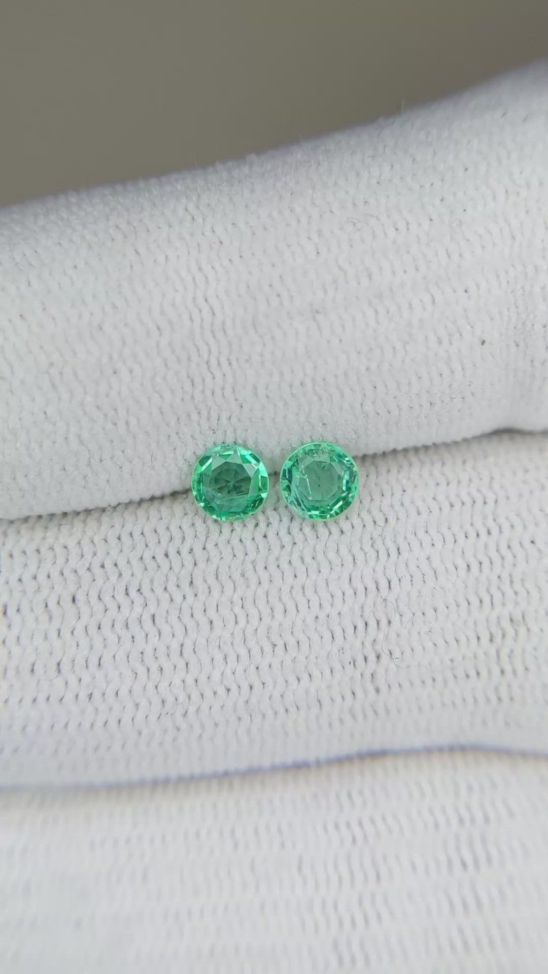 0.47 Ct.Tw.Total Carat Weight Emerald Pair from Zambia Size Video