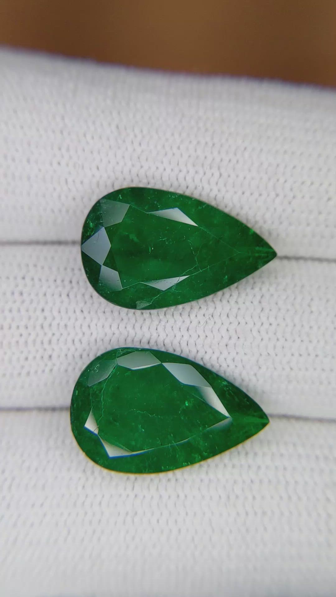 9.93 Ct.Tw.Total Carat Weight Emerald Pair from Colombia Size Video