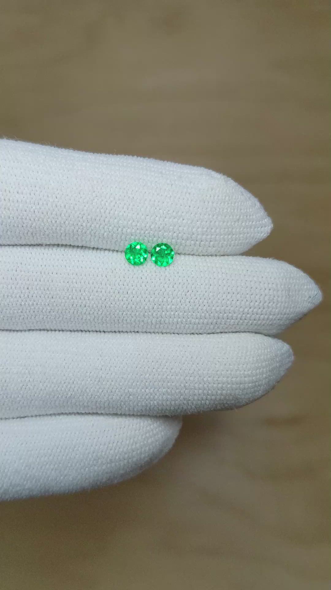 0.38 Ct.Tw.Total Carat Weight Emerald Pair from Colombia Size Video