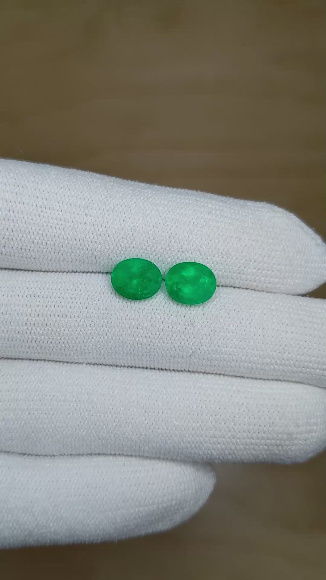 3.27 Ct.Tw.Total Carat Weight Emerald Pair from Colombia Size Video