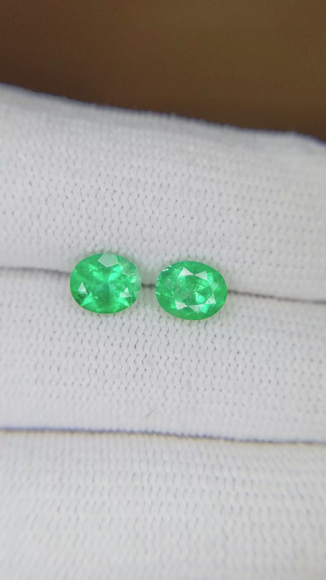 1.44 Ct.Tw.Total Carat Weight Emerald Pair from Colombia Size Video