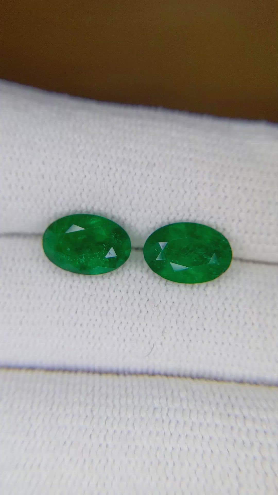 3.24 Ct.Tw.Total Carat Weight Emerald Pair from Colombia Size Video