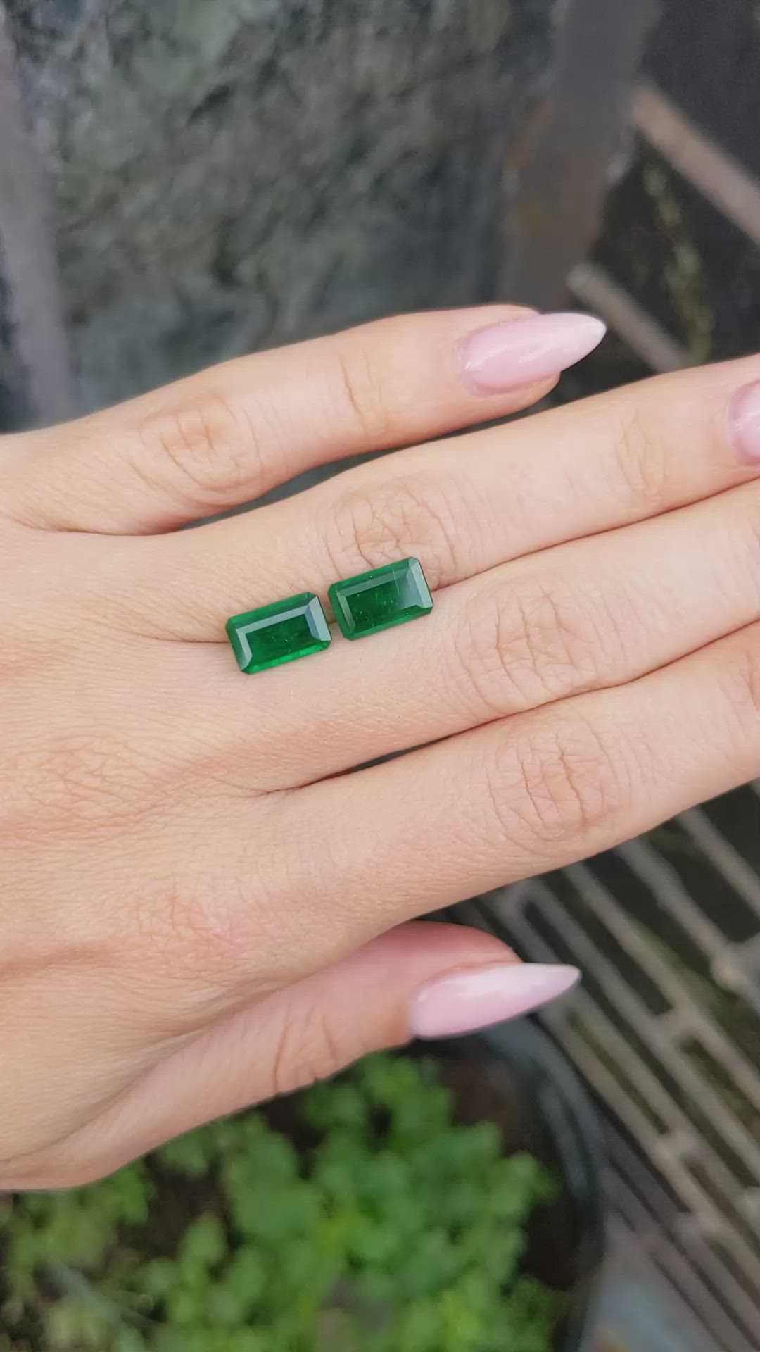 3.12 Ct.Tw.Total Carat Weight Emerald Pair from Colombia Size Video
