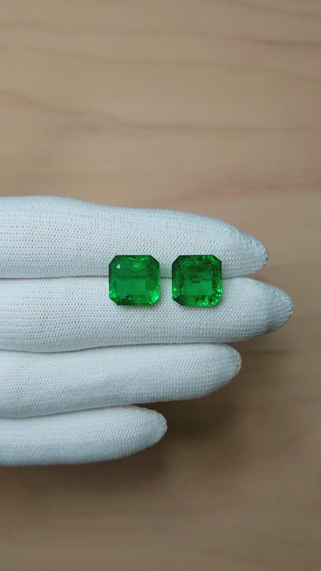 11.87&nbsp;Ct.Tw.Total Carat Weight Emerald Pair from Zambia Size Video
