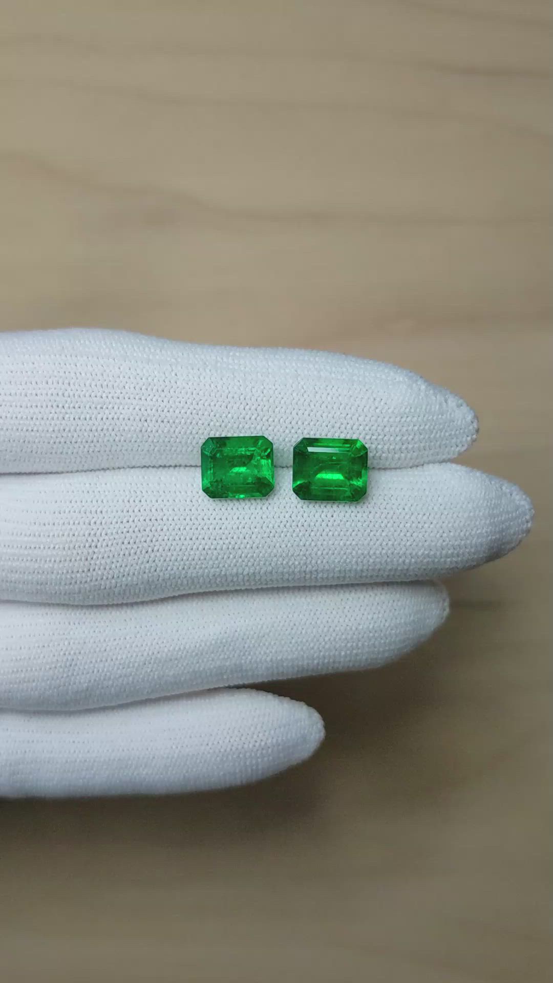 4.89&nbsp;Ct.Tw.Total Carat Weight Emerald Pair from Zambia Size Video