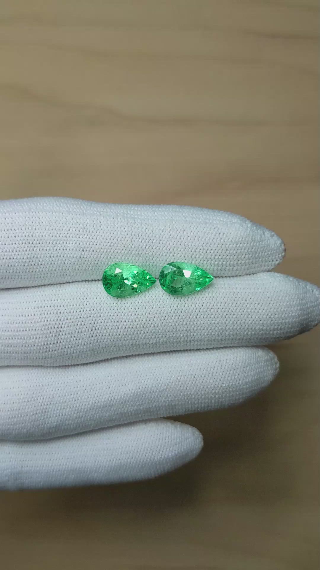 3.98&nbsp;Ct.Tw.Total Carat Weight Emerald Pair from Colombia Size Video