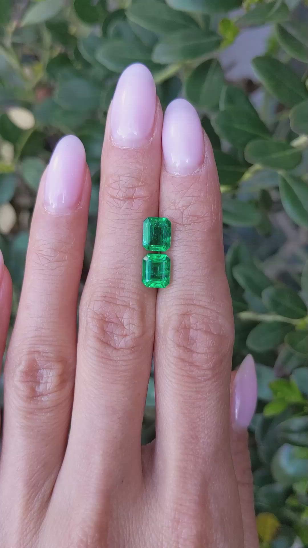 2.85&nbsp;Ct.Tw.Total Carat Weight Emerald Pair from Zambia Size Video