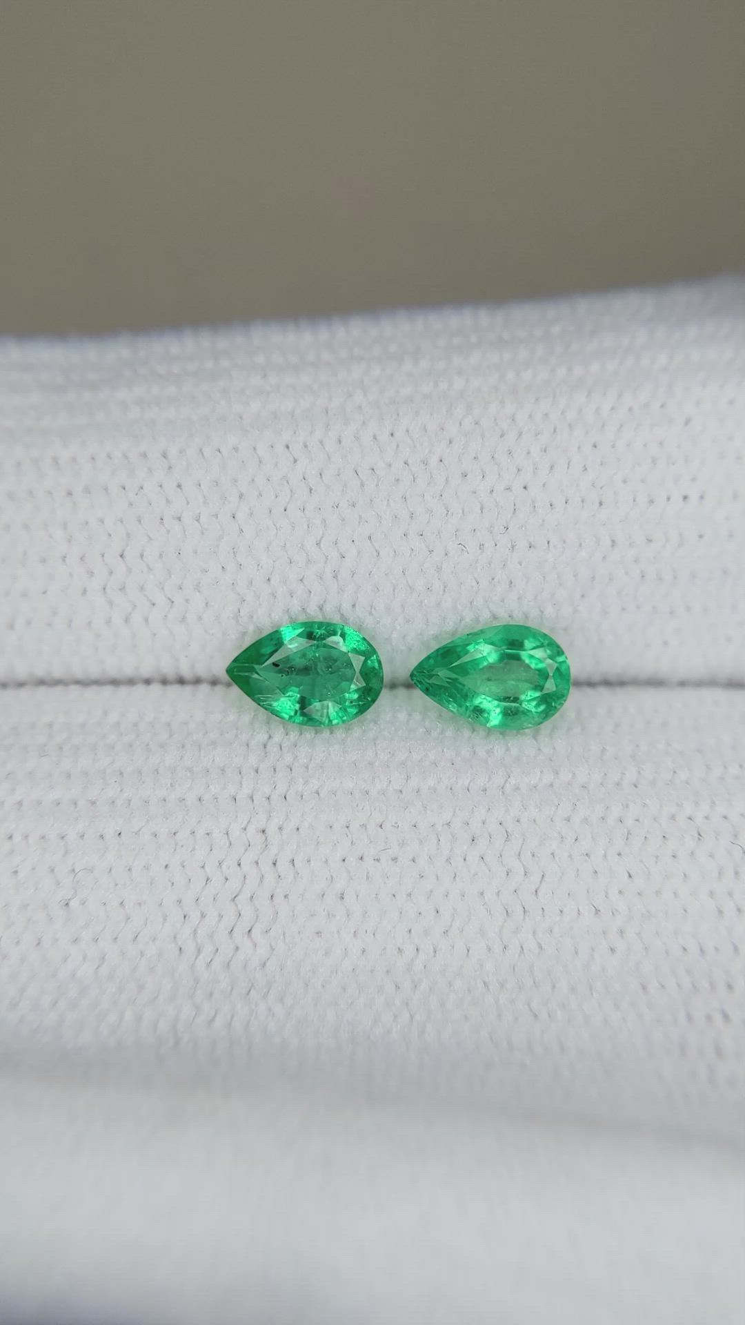 0.66&nbsp;Ct.Tw.Total Carat Weight Emerald Pair from Zambia Size Video