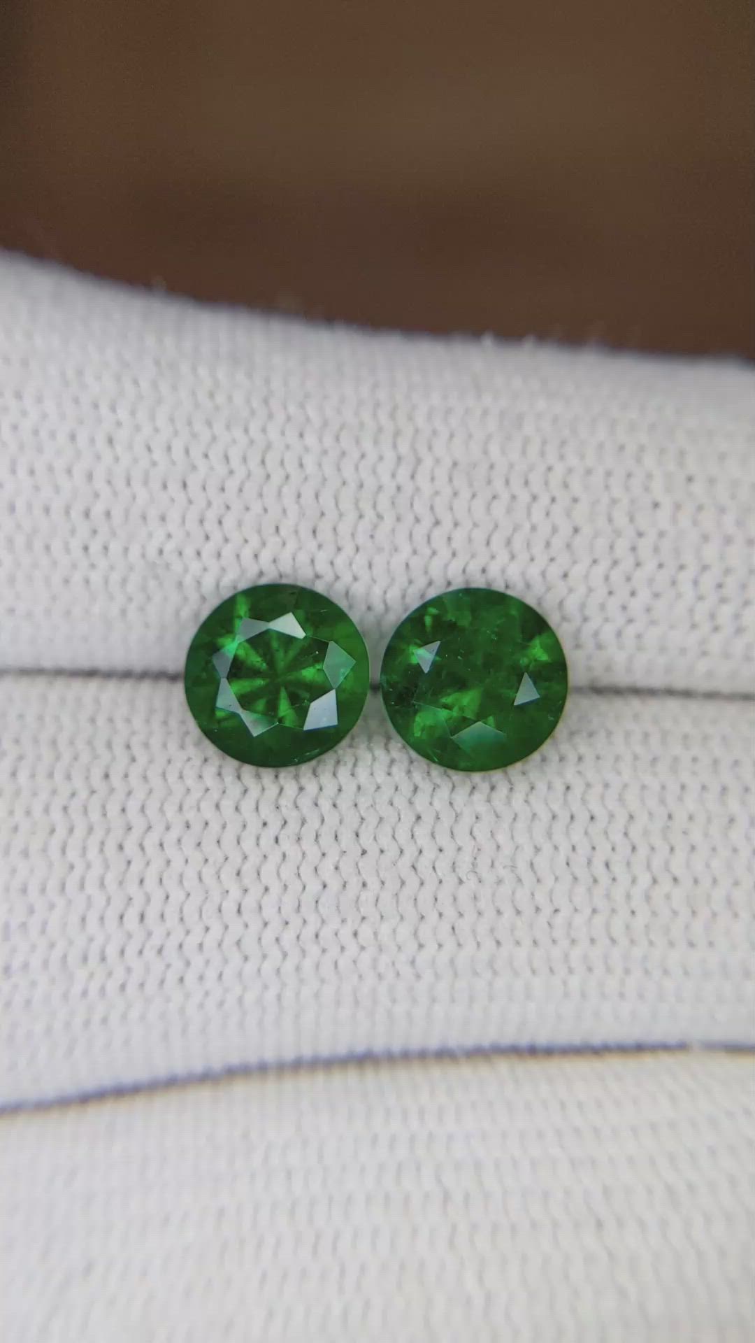 2.78 Ct.Tw.Total Carat Weight Emerald Pair from Zambia Size Video