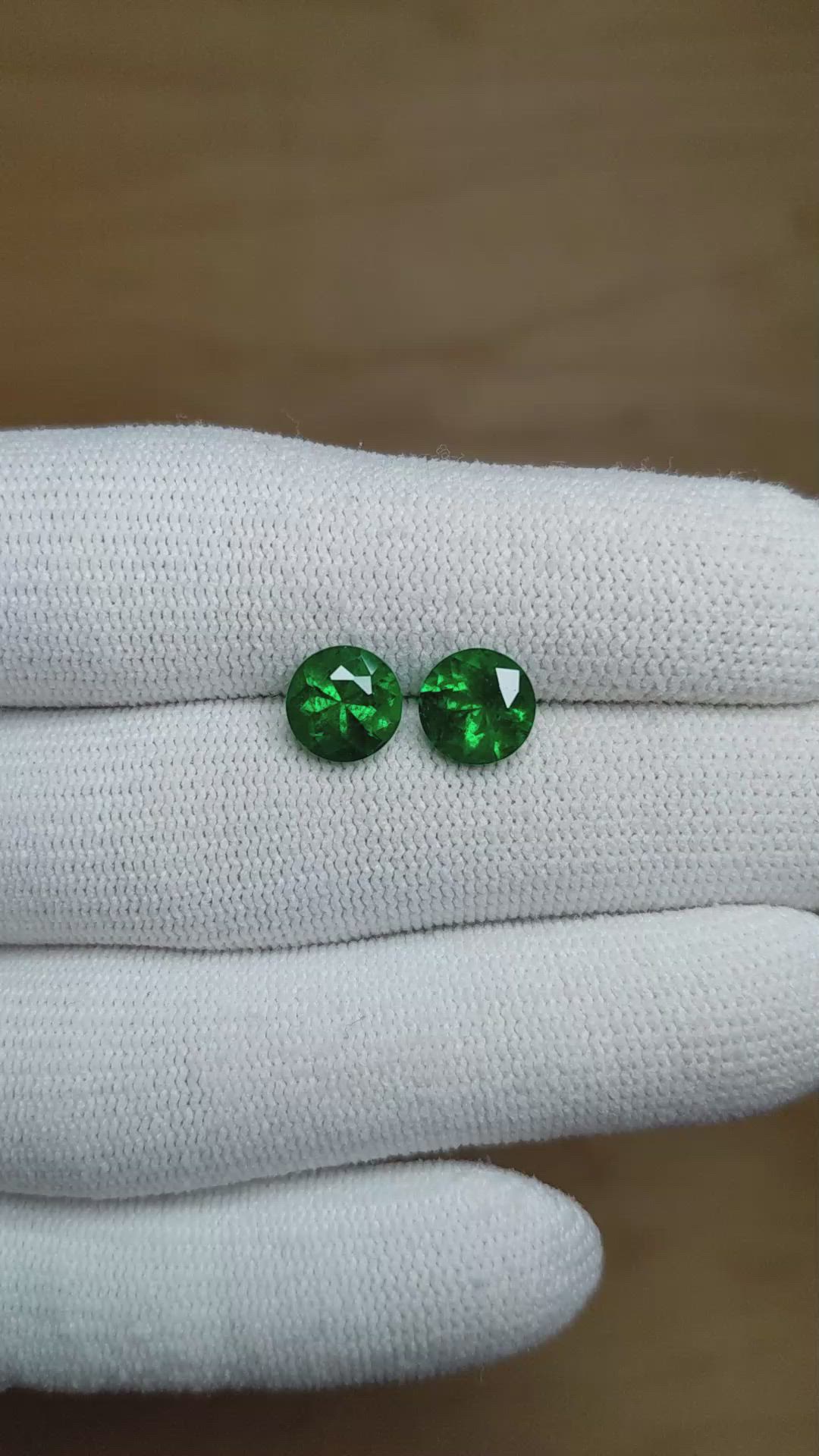 2.78 Ct.Tw.Total Carat Weight Emerald Pair from Zambia Size Video
