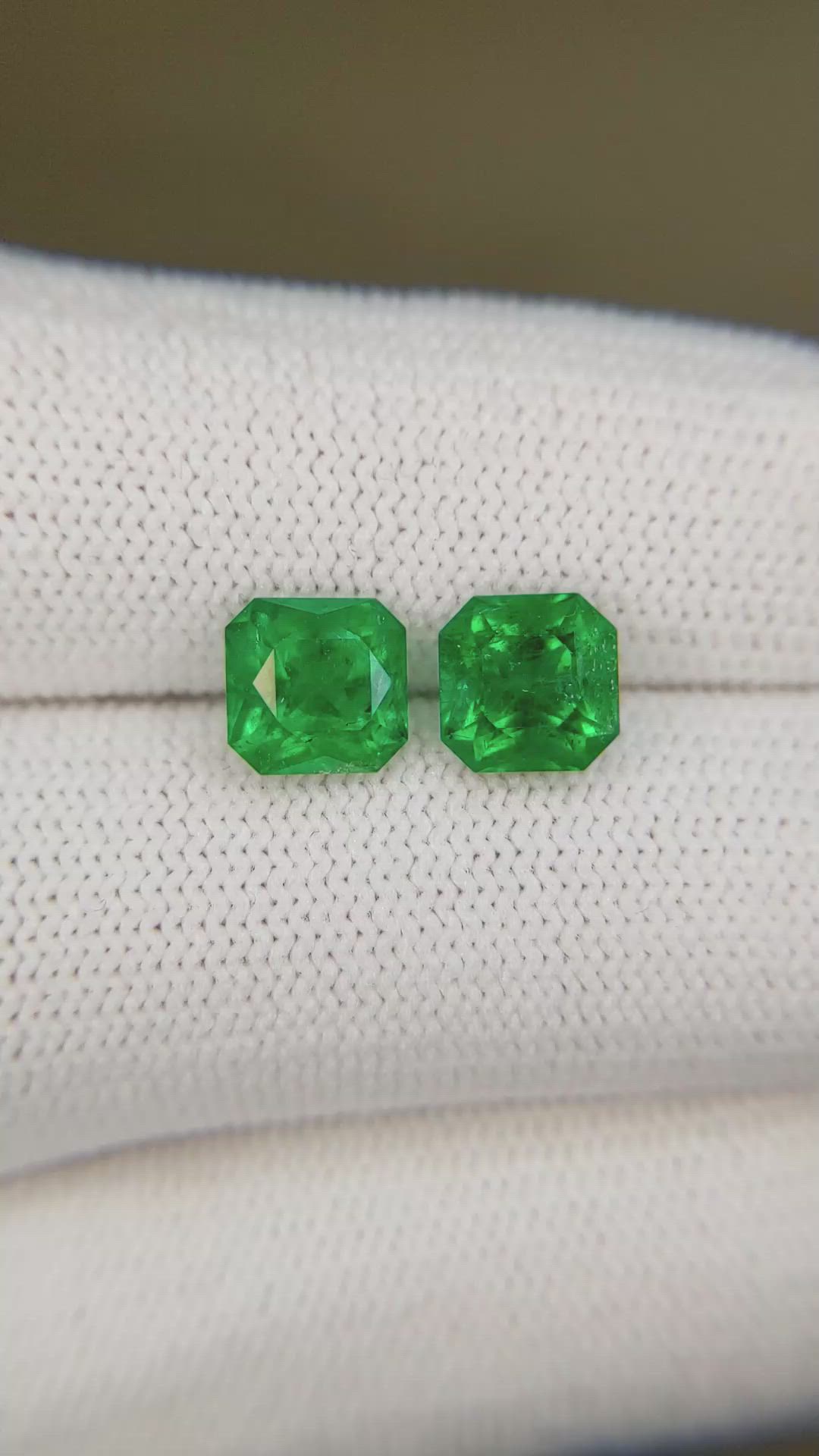 2.44&nbsp;Ct.Tw.Total Carat Weight Emerald Pair from Zambia Size Video