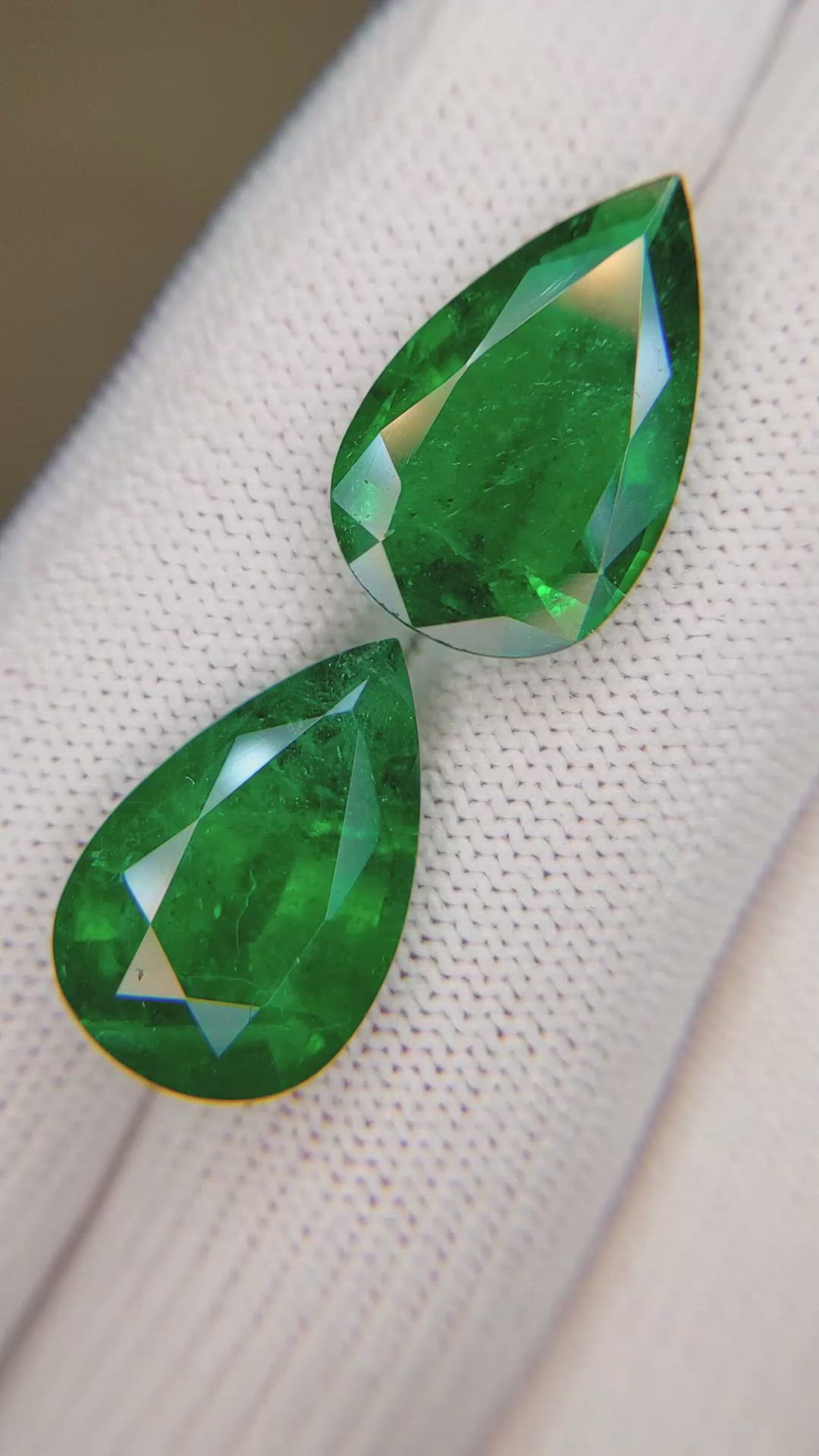 14.07 Ct.Tw.Total Carat Weight Emerald Pair from Zambia Size Video