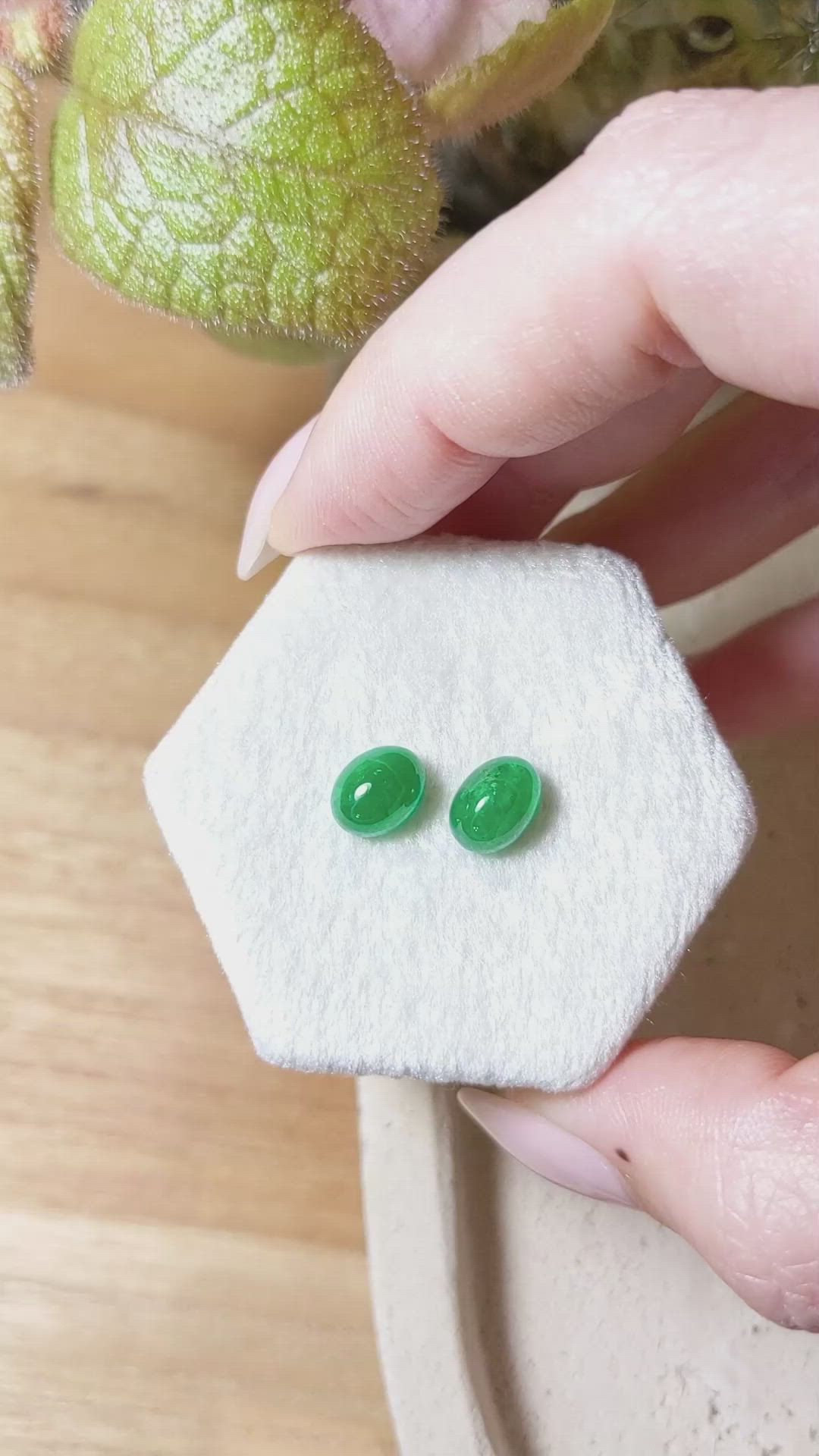 3.22&nbsp;Ct.Tw.Total Carat Weight Cabochon Emerald Pair from Zambia Size Video