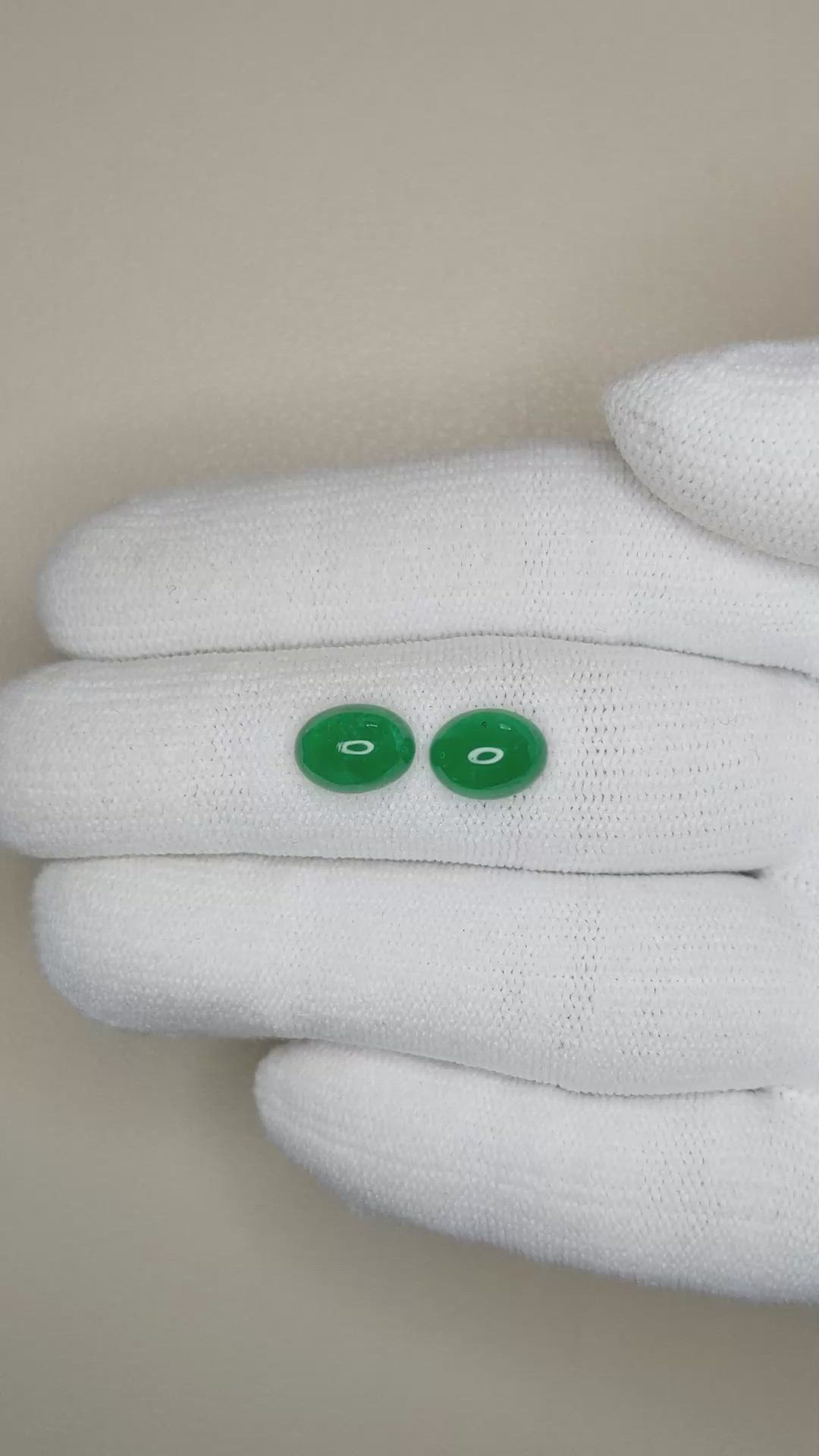 3.22&nbsp;Ct.Tw.Total Carat Weight Cabochon Emerald Pair from Zambia Size Video