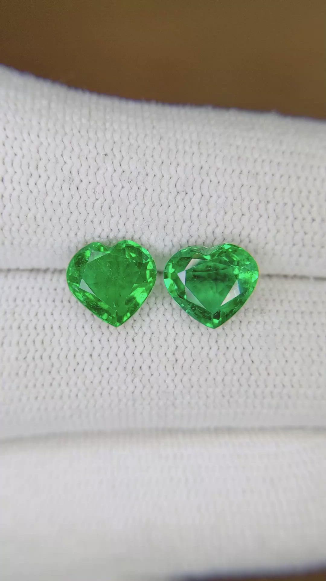 3.13 Ct.Tw.Total Carat Weight Emerald Pair from Zambia Size Video