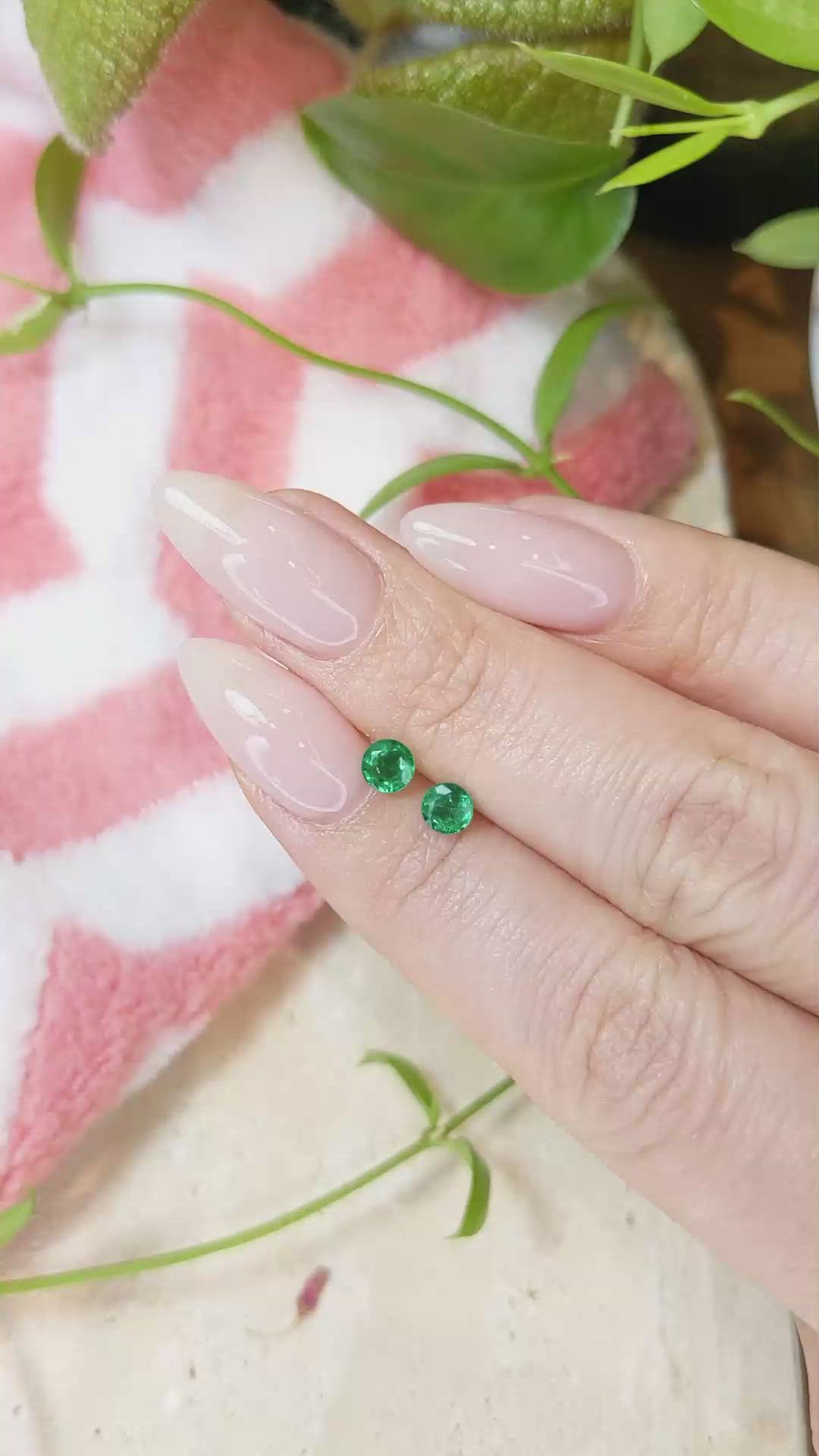 0.68&nbsp;Ct.Tw.Total Carat Weight Emerald Pair from Zambia Size Video