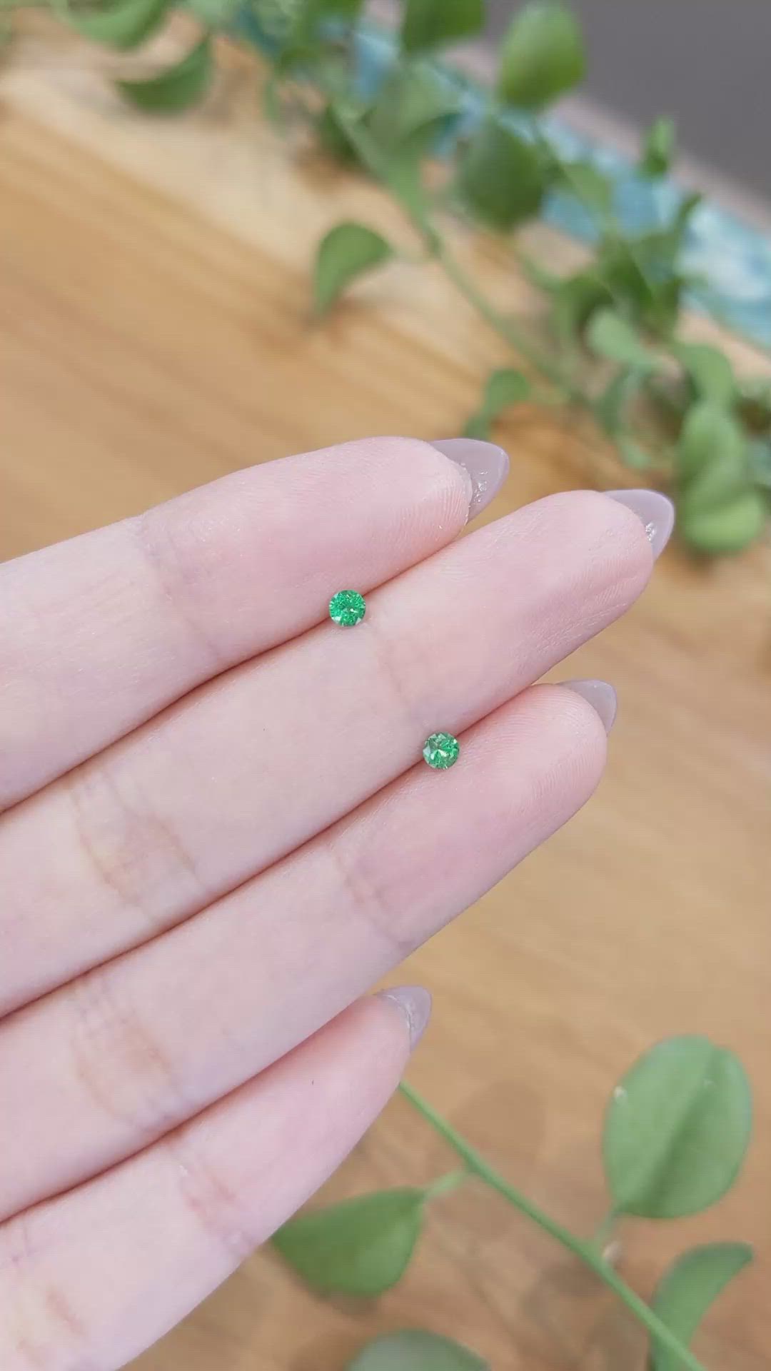 0.18&nbsp;Ct.Tw.Total Carat Weight Emerald Pair from Zambia Size Video