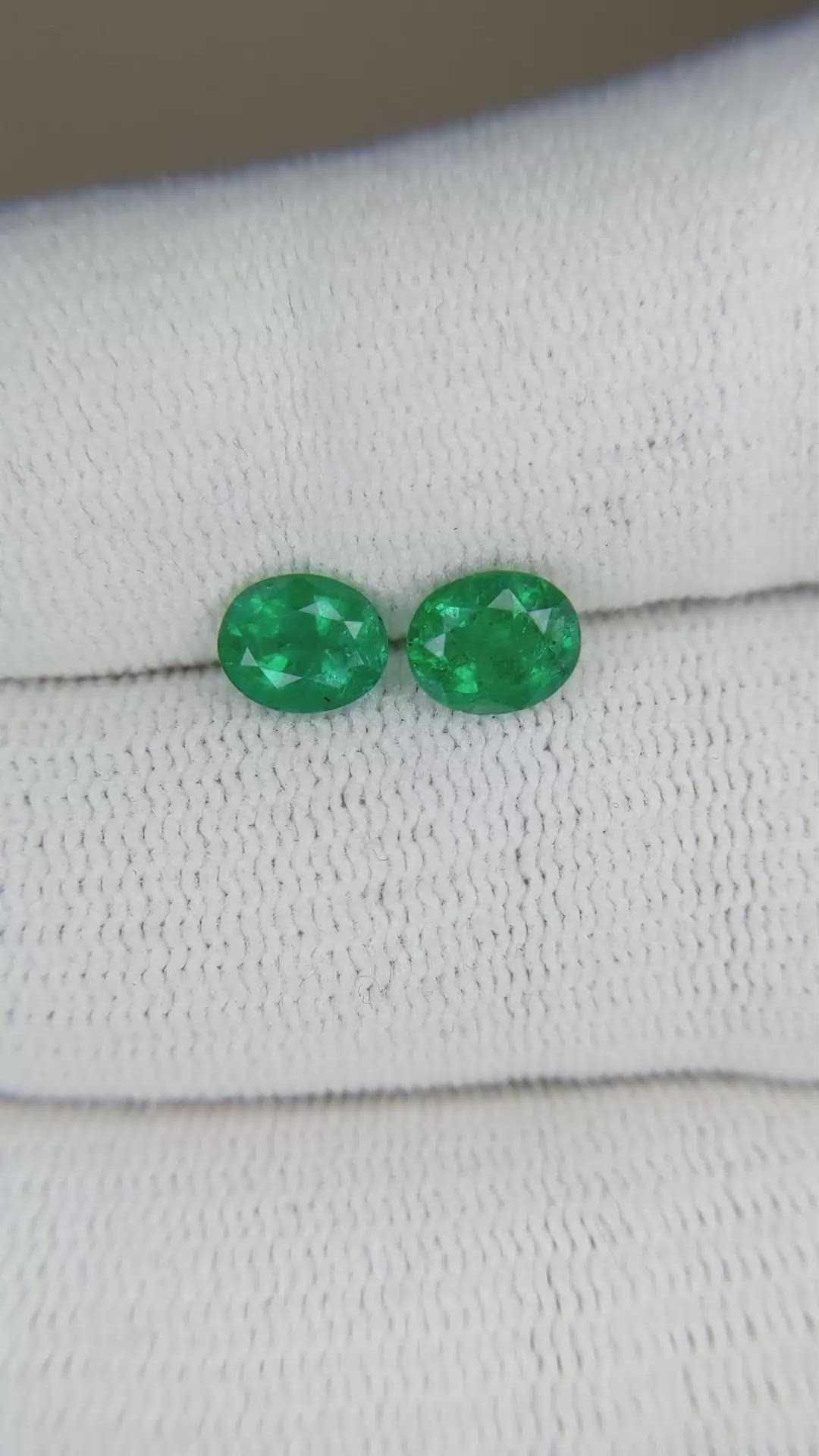 1.39 Ct.Tw.Total Carat Weight Emerald Pair from Zambia Size Video