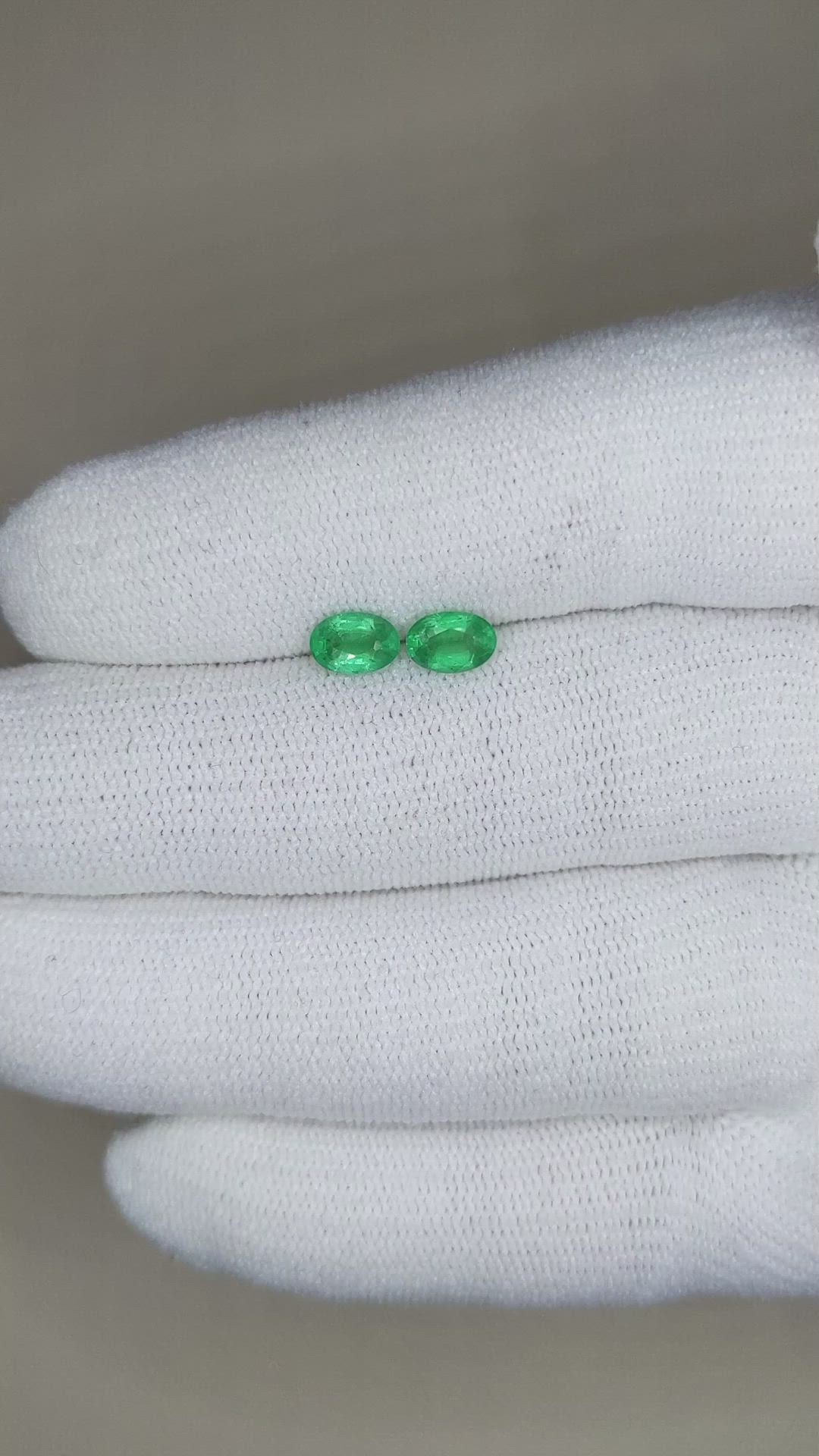 0.97 Ct.Tw.Total Carat Weight Emerald Pair from Zambia Size Video