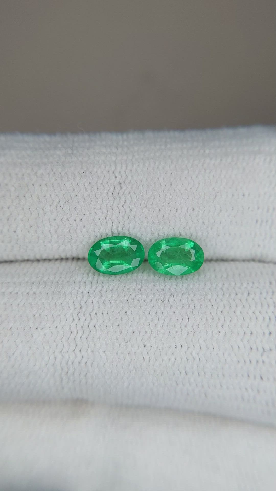 0.95 Ct.Tw.Total Carat Weight Emerald Pair from Zambia Size Video