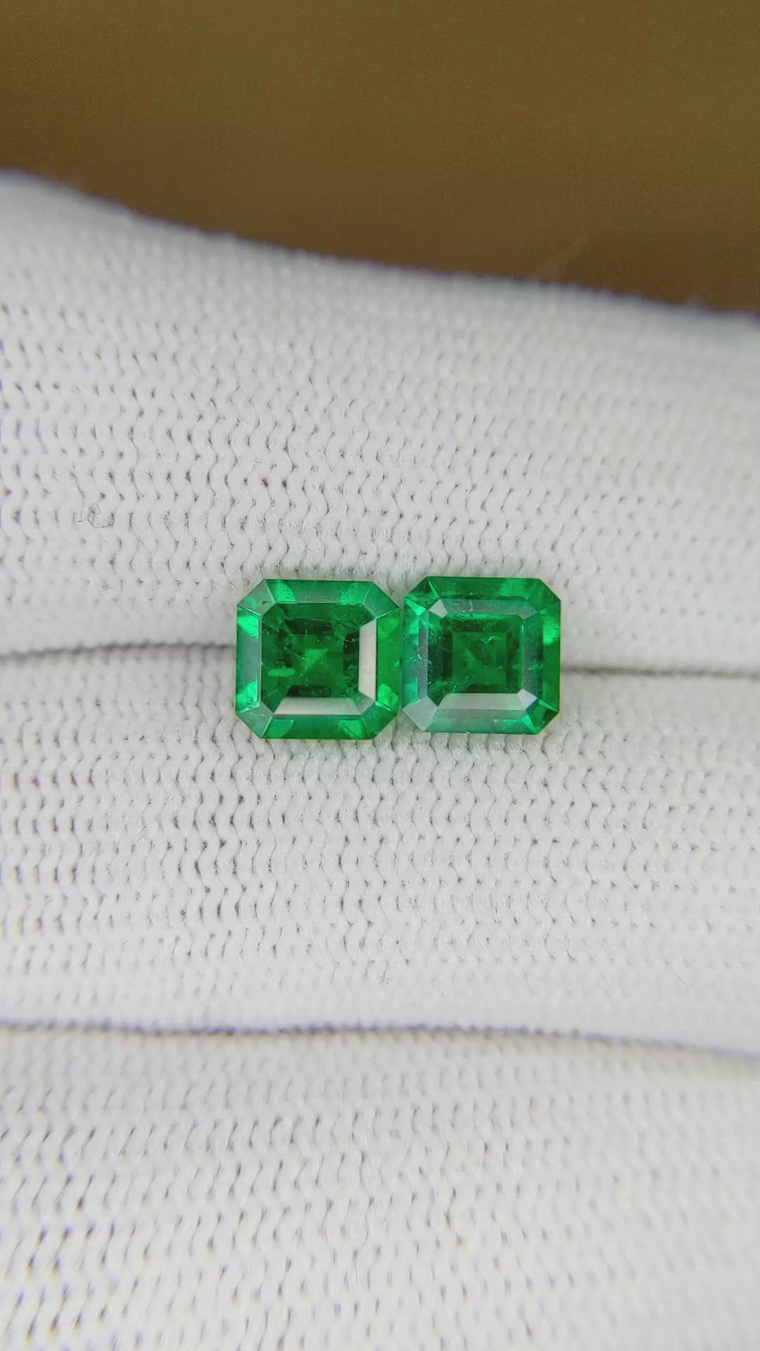 1.68&nbsp;Ct.Tw.Total Carat Weight Emerald Pair from Colombia Size Video